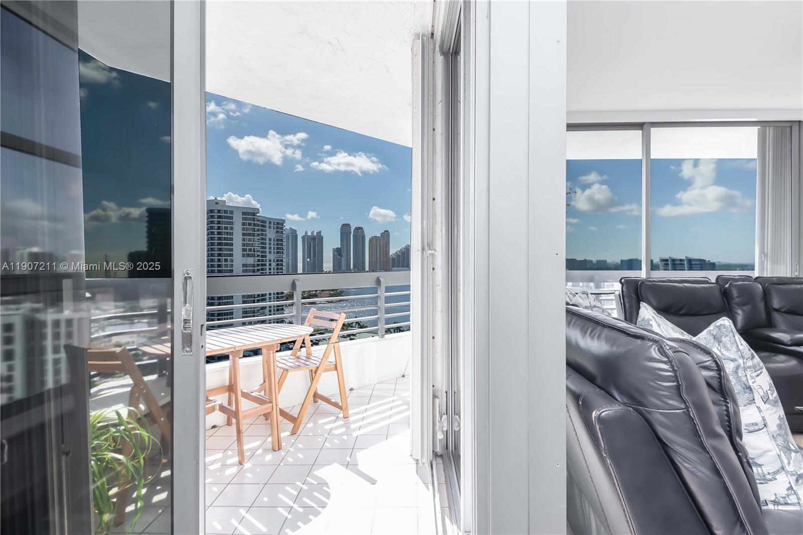 3500 Mystic Pointe Dr #2206, Aventura FL 33180