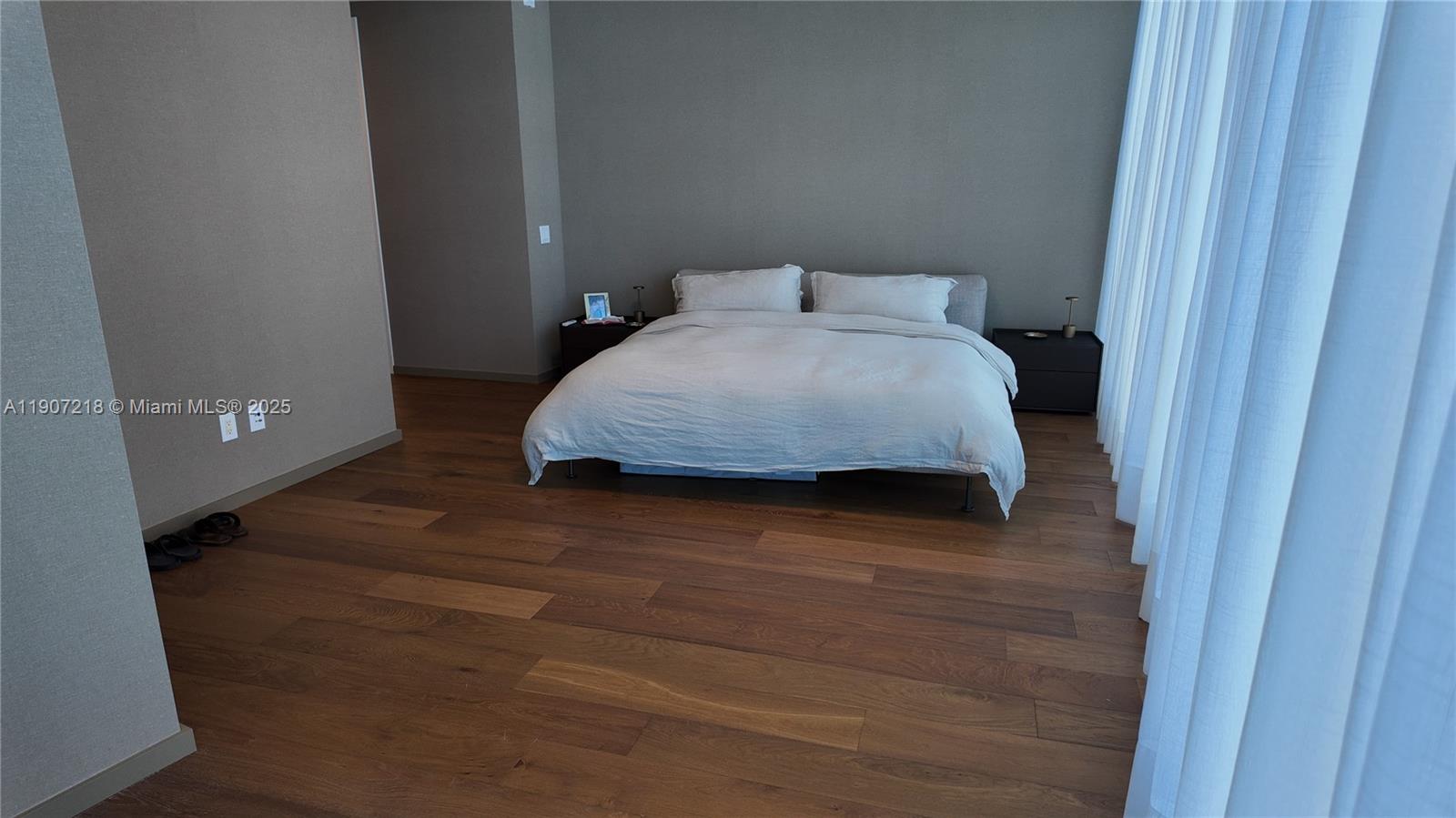 18555 Collins Ave #905, Sunny Isles Beach FL 33160