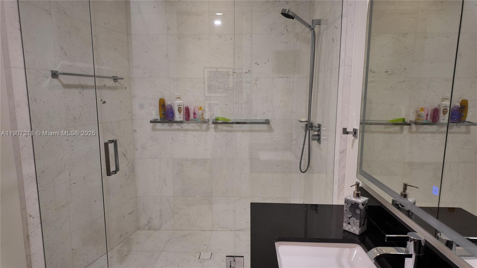 18555 Collins Ave #905, Sunny Isles Beach FL 33160