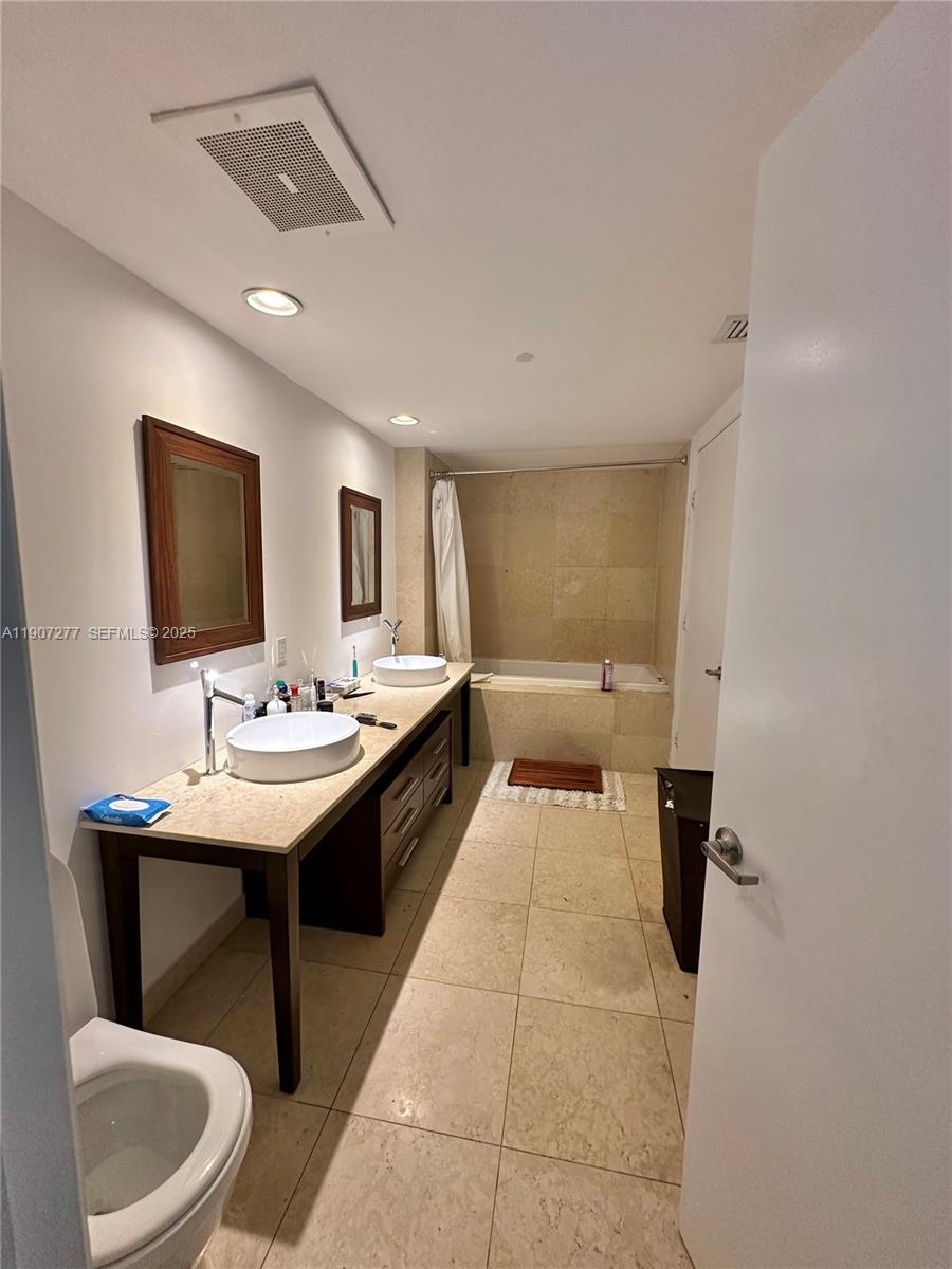 495 Brickell Ave #407, Miami FL 33131