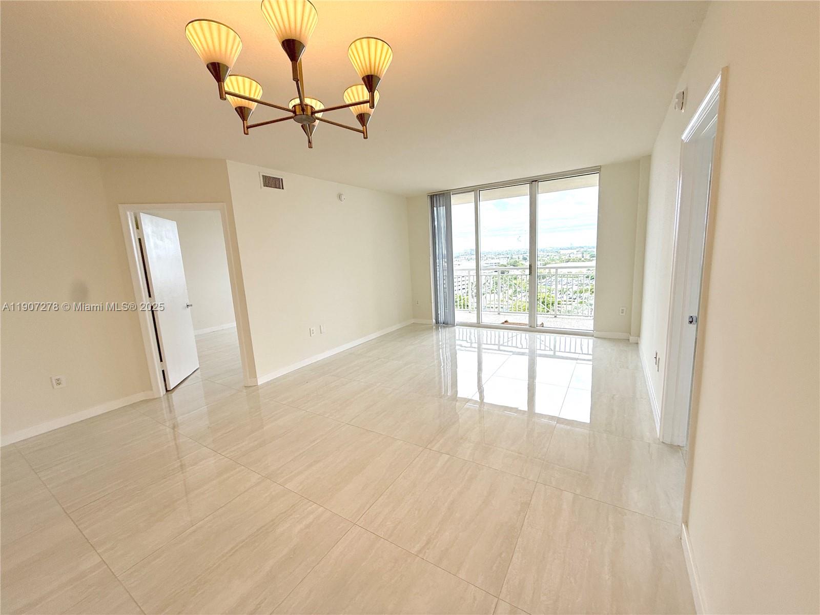 19501 W Country Club Dr #1410, Aventura FL 33180