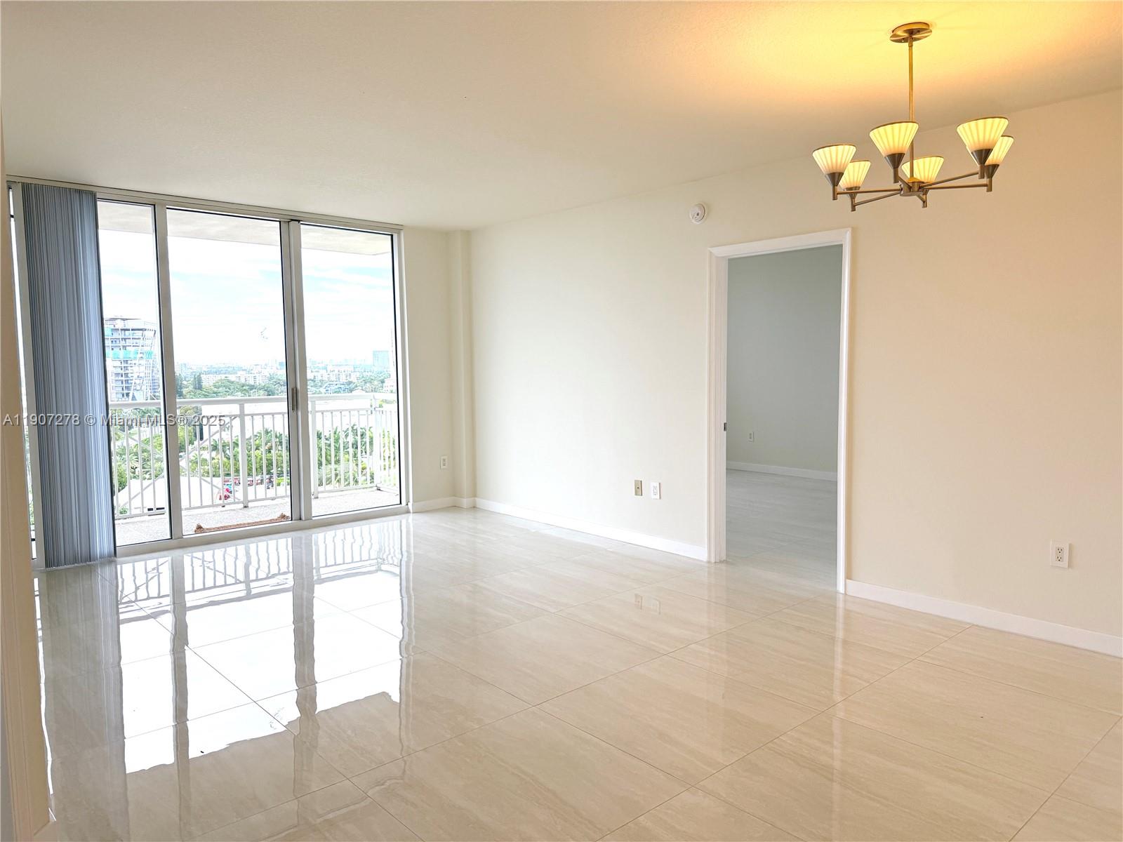 19501 W Country Club Dr #1410, Aventura FL 33180