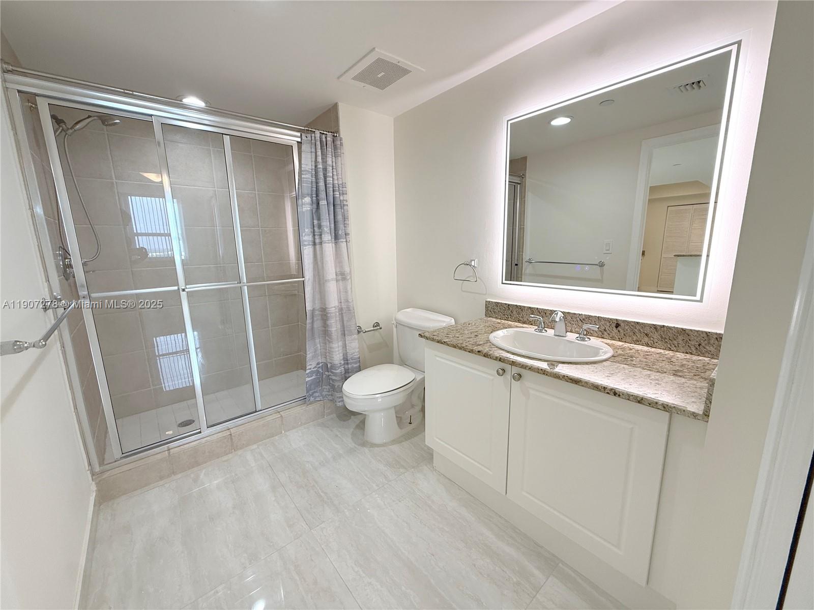 19501 W Country Club Dr #1410, Aventura FL 33180