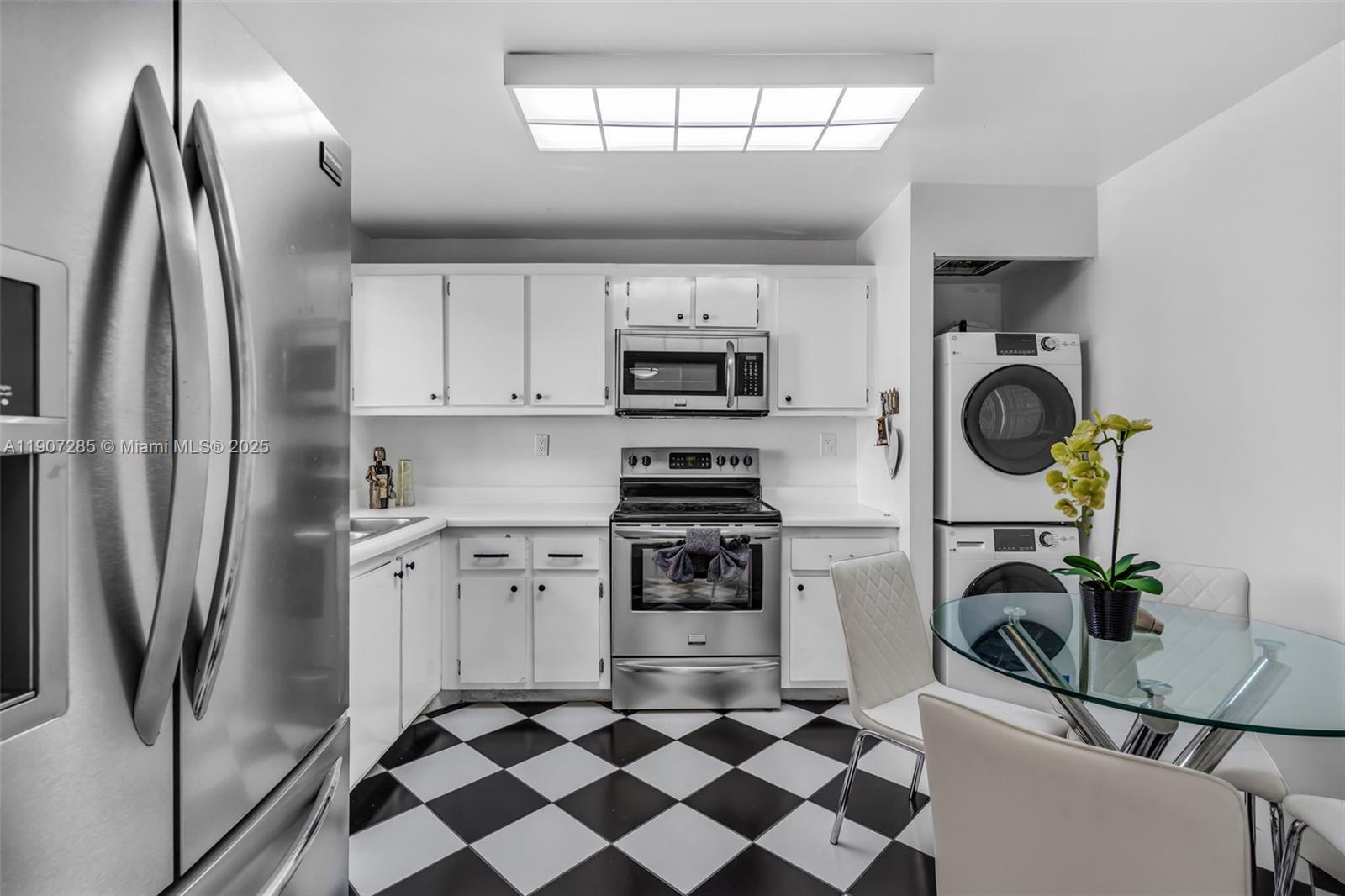 1925 Brickell Ave #1811, Miami FL 33129