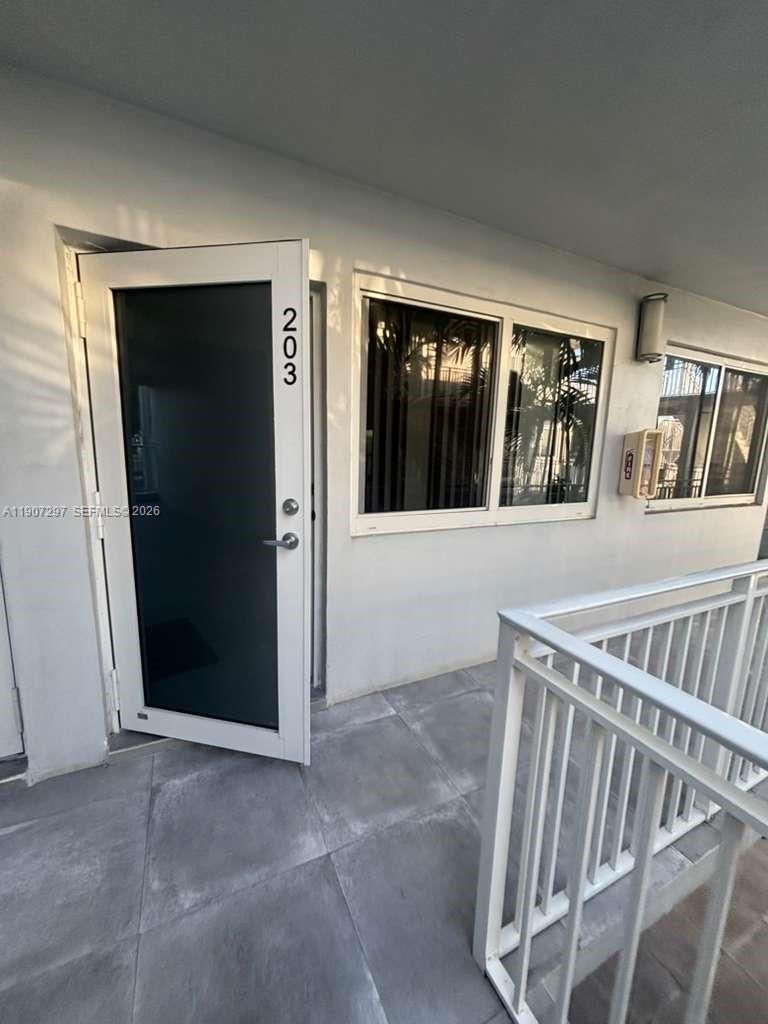 2430 NE 135th St #203, North Miami FL 33181