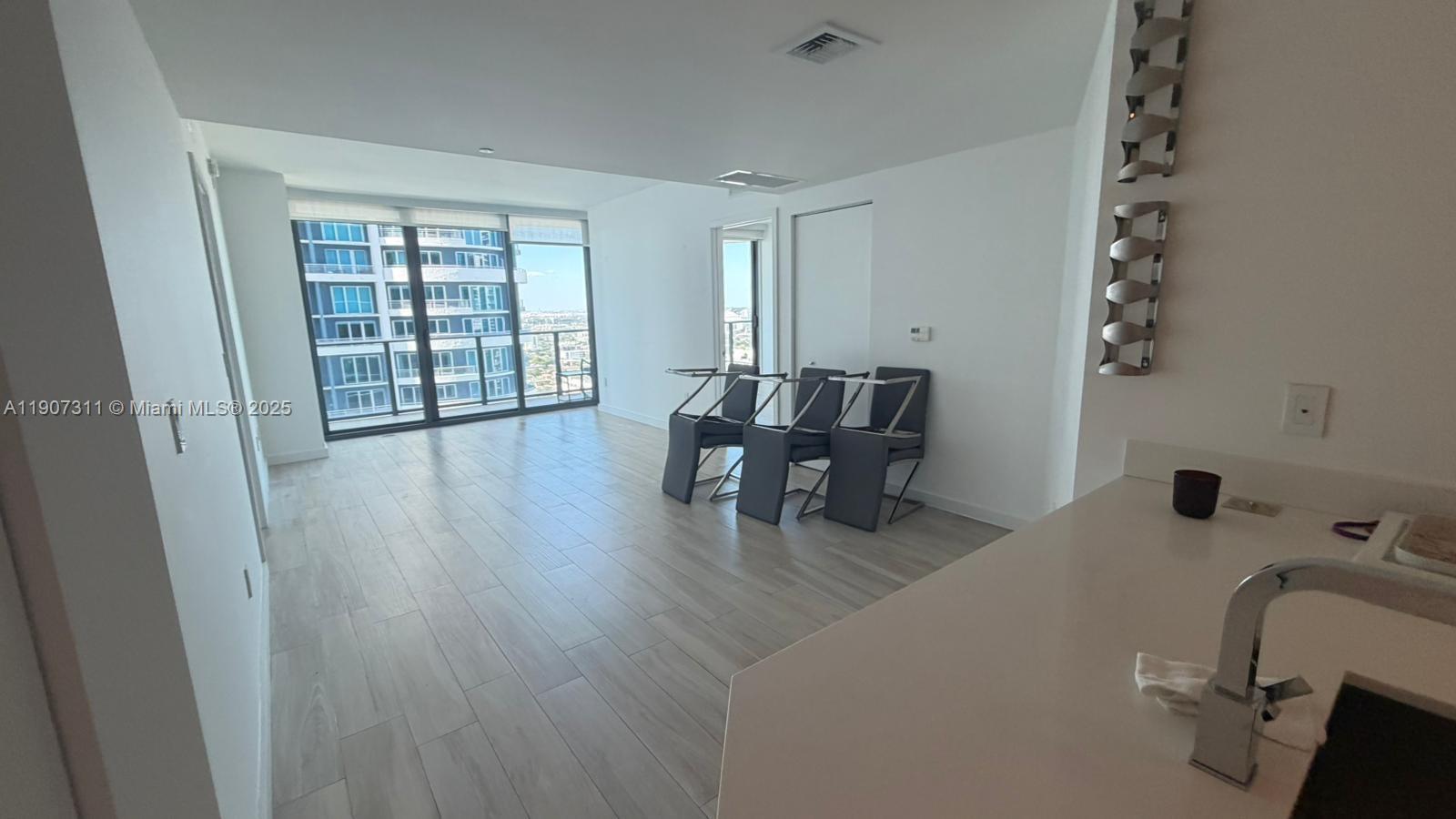 1300 S Miami Ave #3809, Miami FL 33130