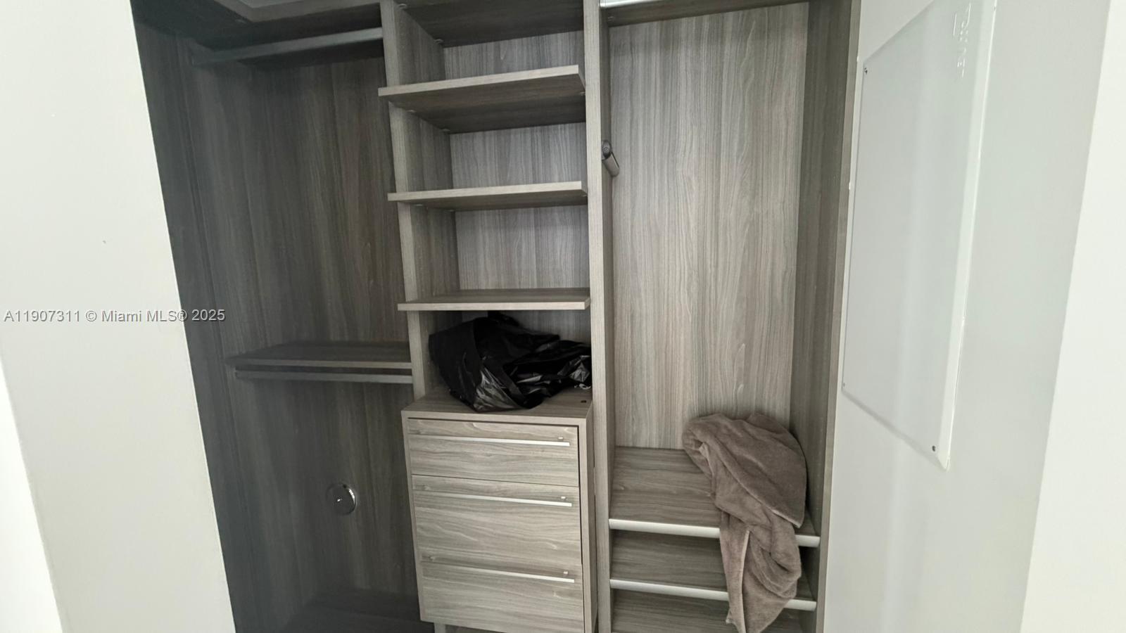1300 S Miami Ave #3809, Miami FL 33130