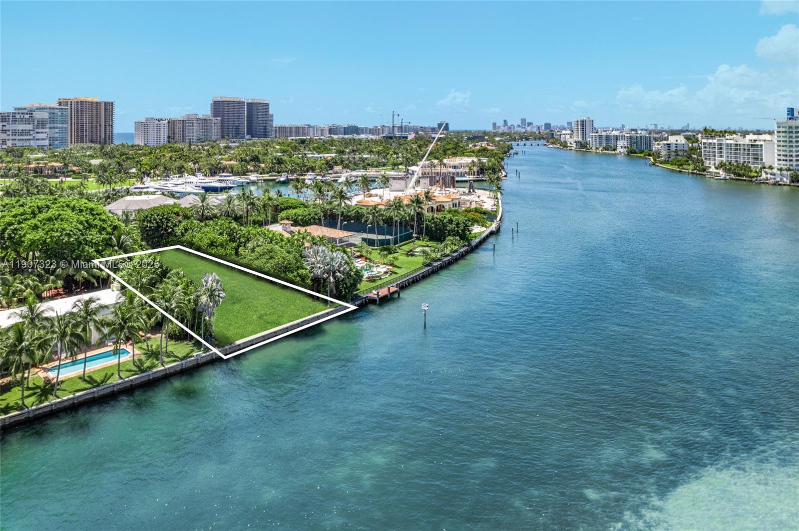 216 Bal Bay Dr, Bal Harbour FL 33154