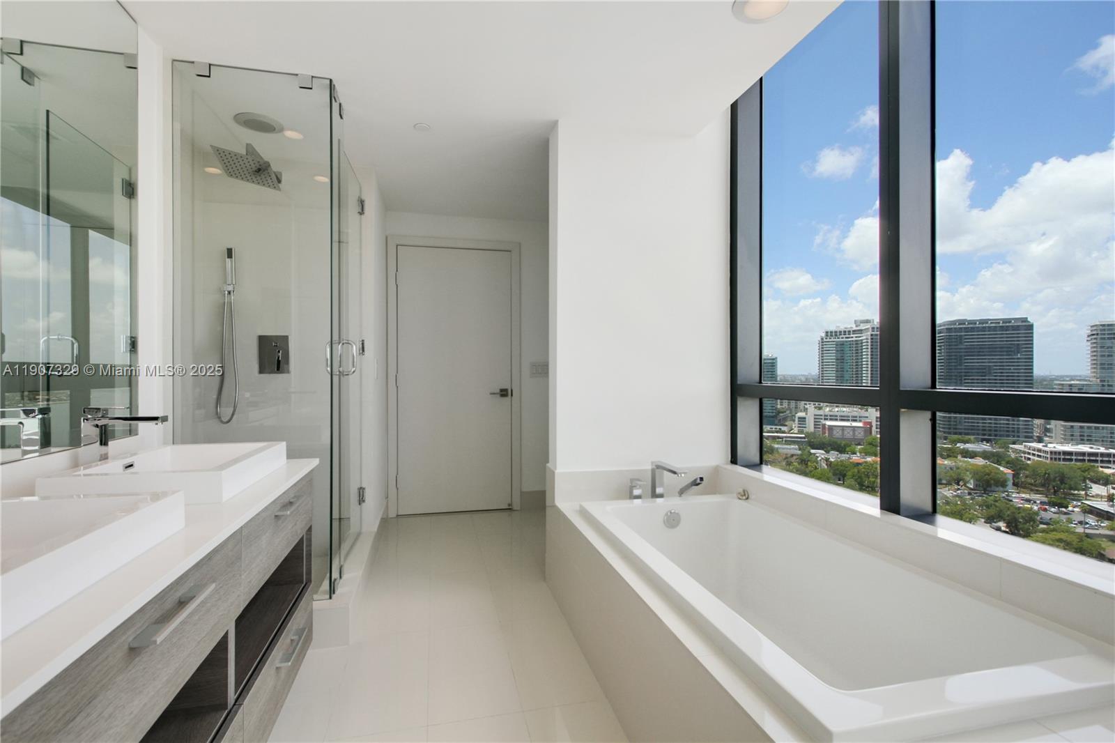 650 NE 32 #2008, Miami FL 33137
