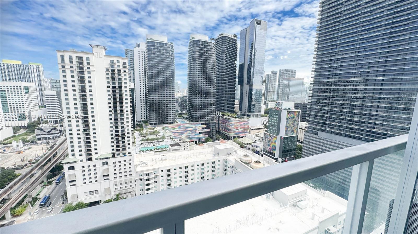 79 SW 12th St #3111-S, Miami FL 33130