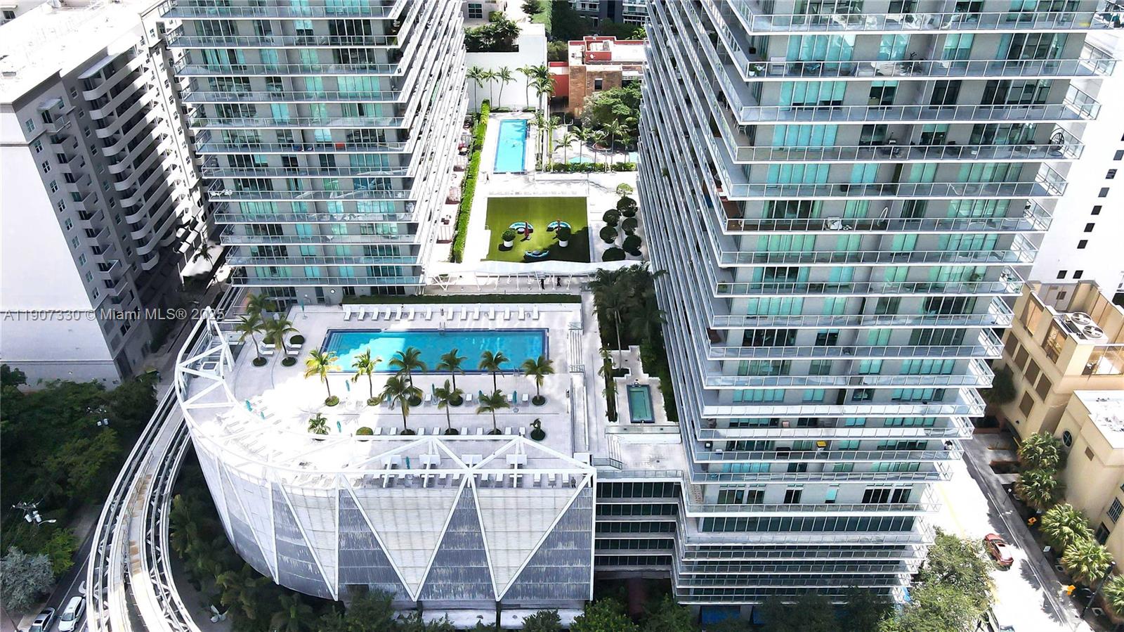79 SW 12th St #3111-S, Miami FL 33130