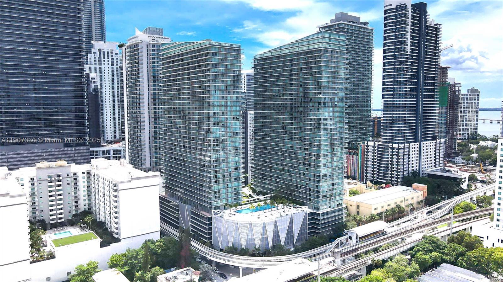 79 SW 12th St #3111-S, Miami FL 33130