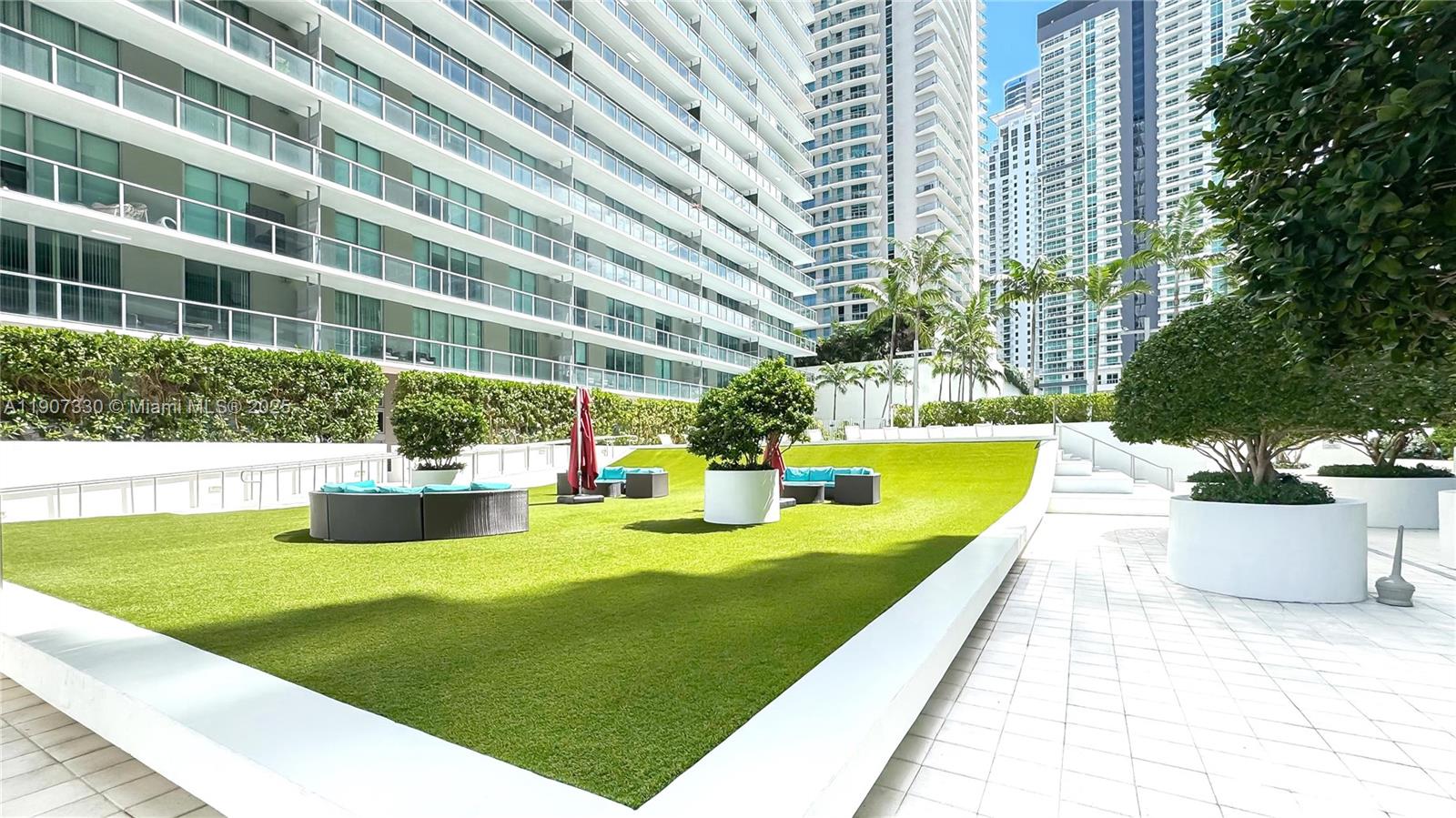 79 SW 12th St #3111-S, Miami FL 33130