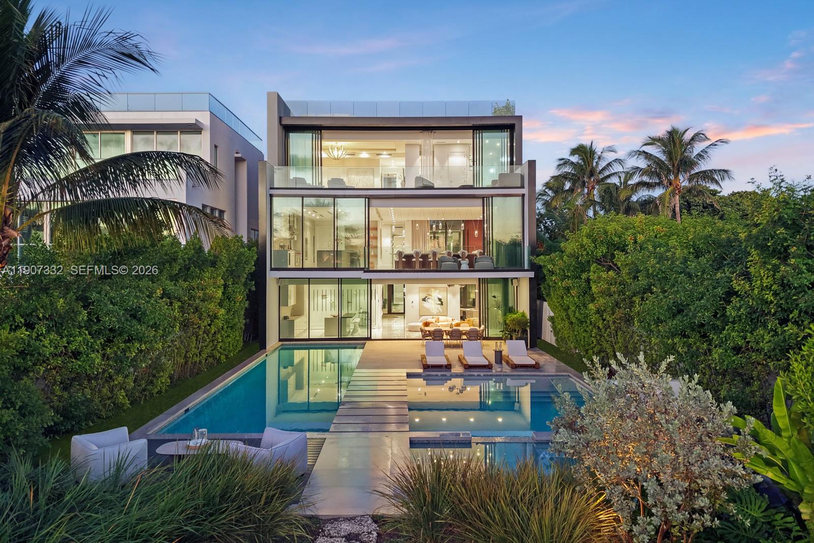 7845 Atlantic Way, Miami Beach FL 33141