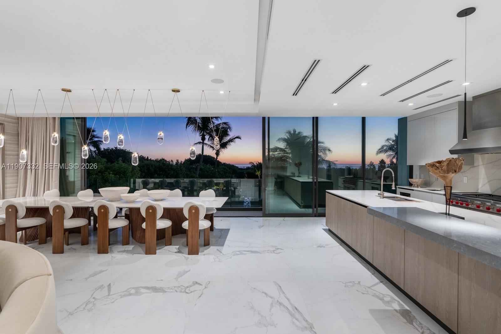7845 Atlantic Way, Miami Beach FL 33141