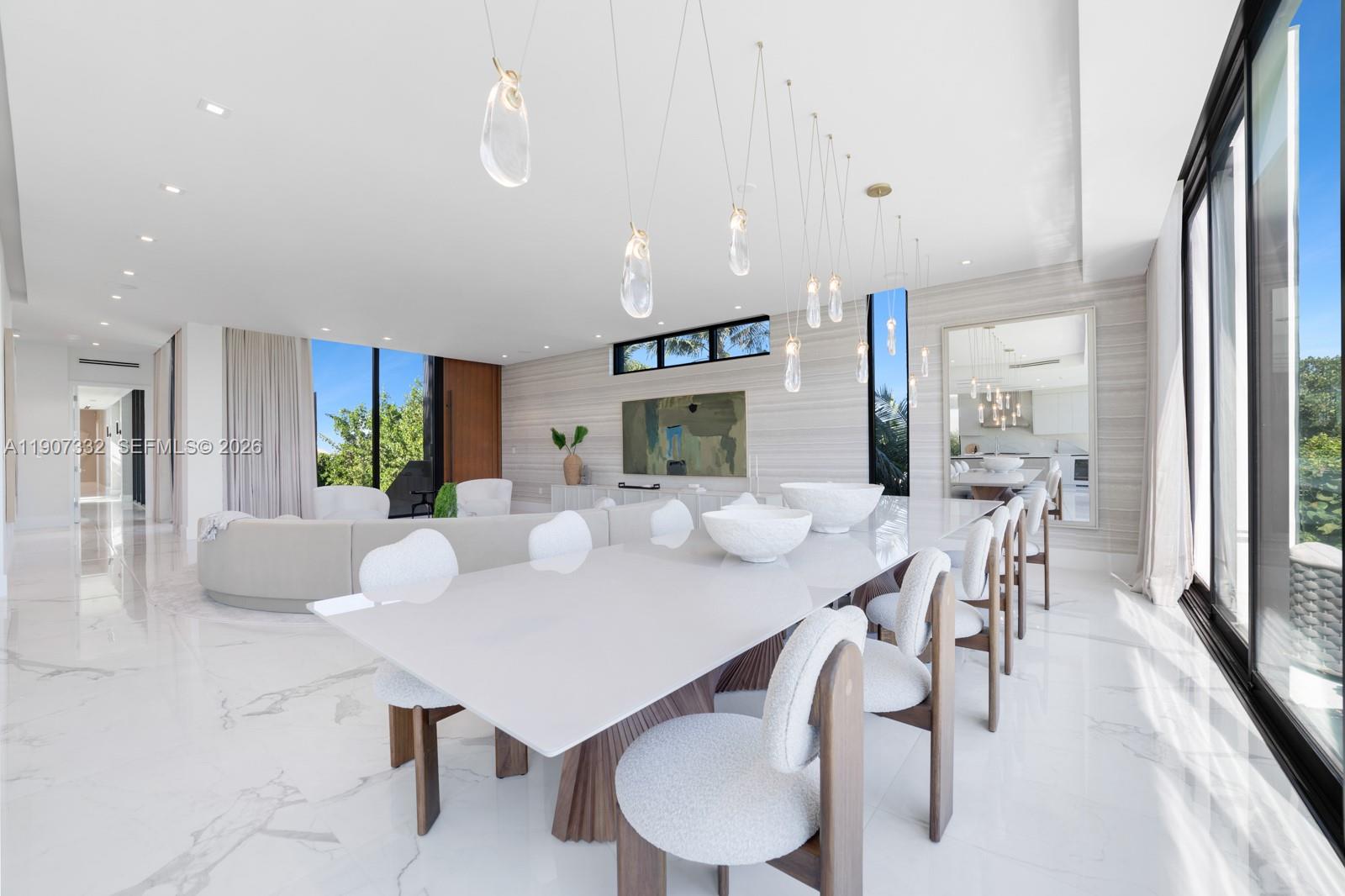 7845 Atlantic Way, Miami Beach FL 33141