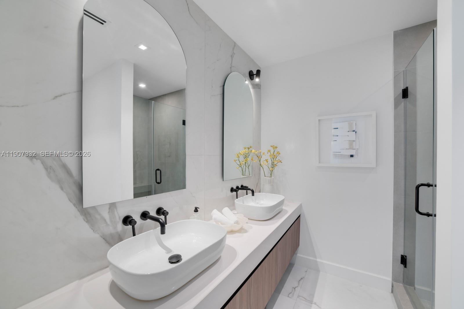 7845 Atlantic Way, Miami Beach FL 33141