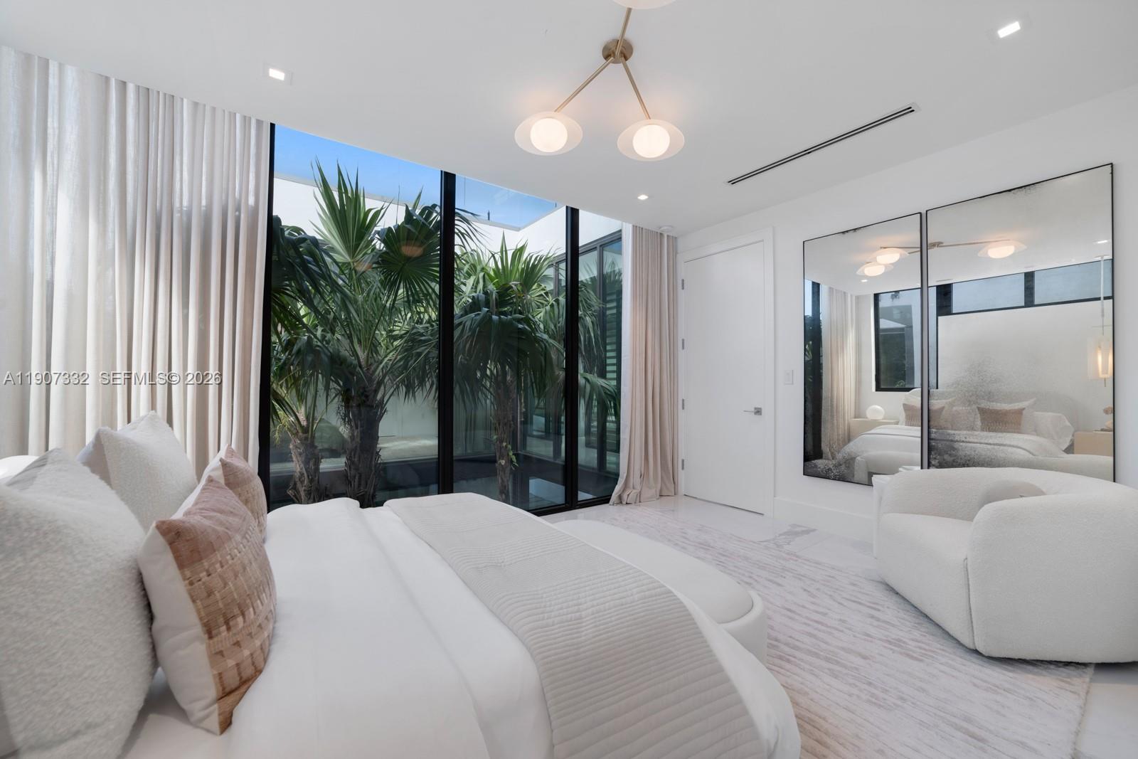 7845 Atlantic Way, Miami Beach FL 33141