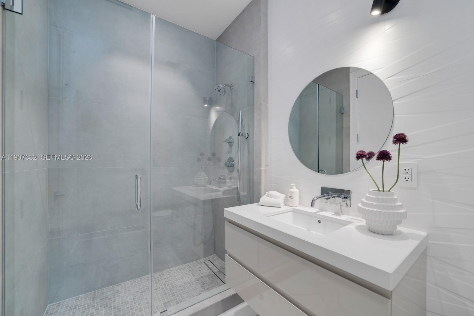 7845 Atlantic Way, Miami Beach FL 33141