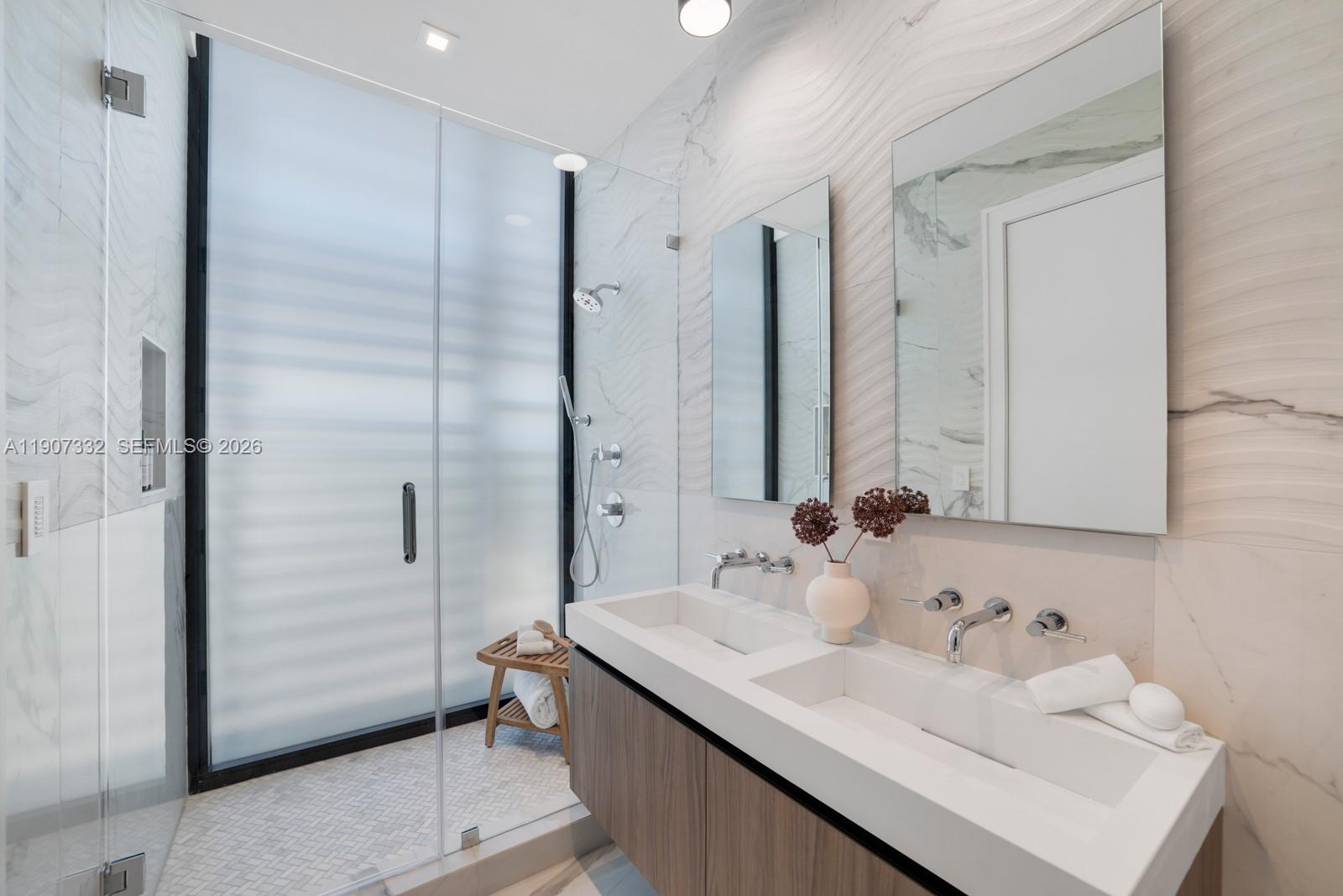 7845 Atlantic Way, Miami Beach FL 33141