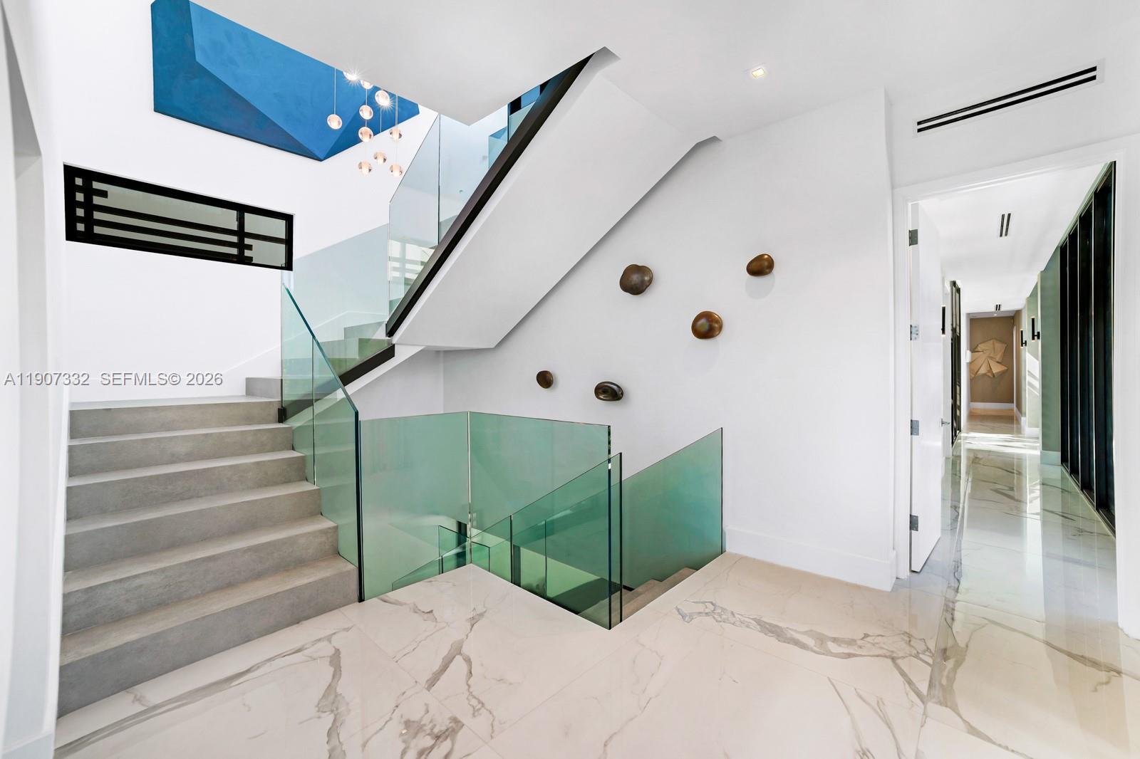 7845 Atlantic Way, Miami Beach FL 33141