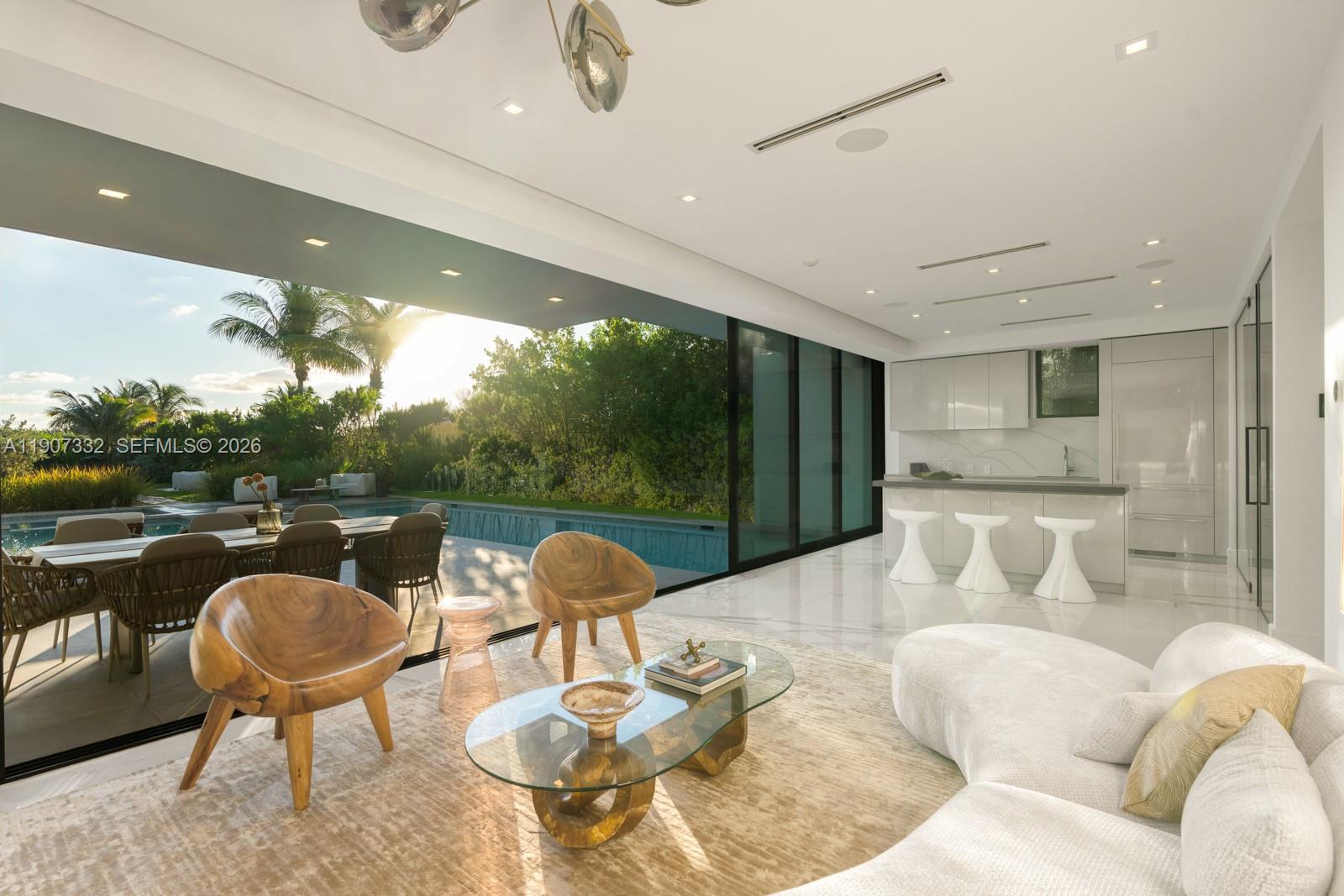 7845 Atlantic Way, Miami Beach FL 33141