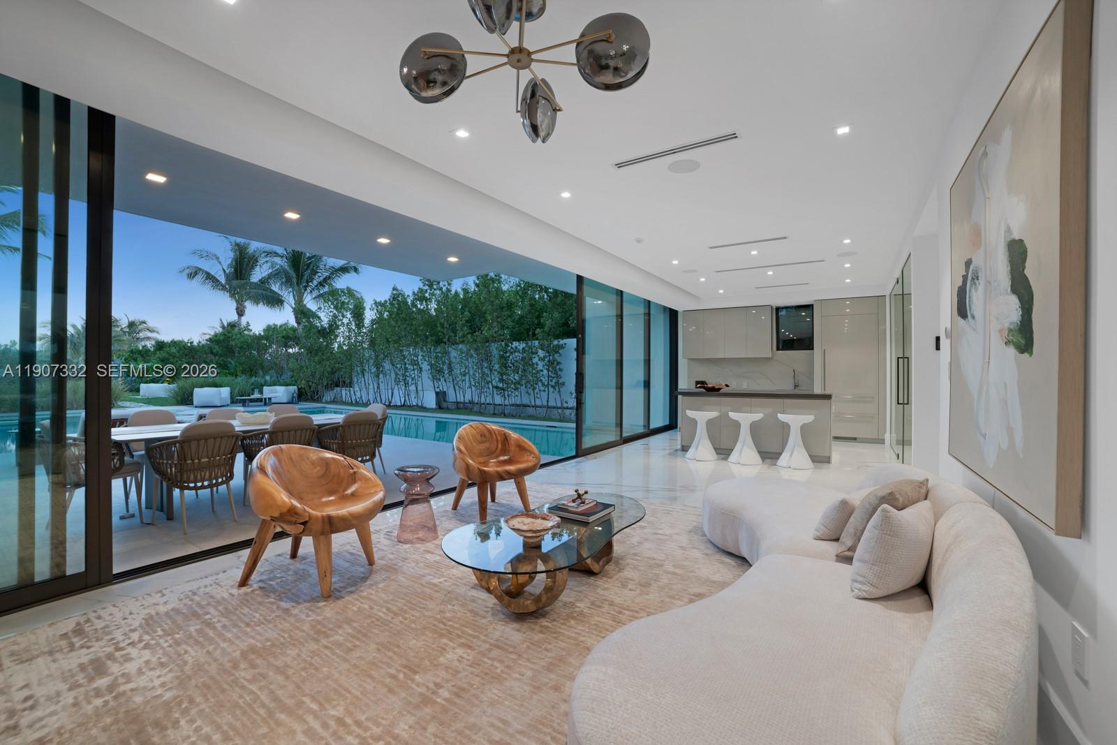 7845 Atlantic Way, Miami Beach FL 33141