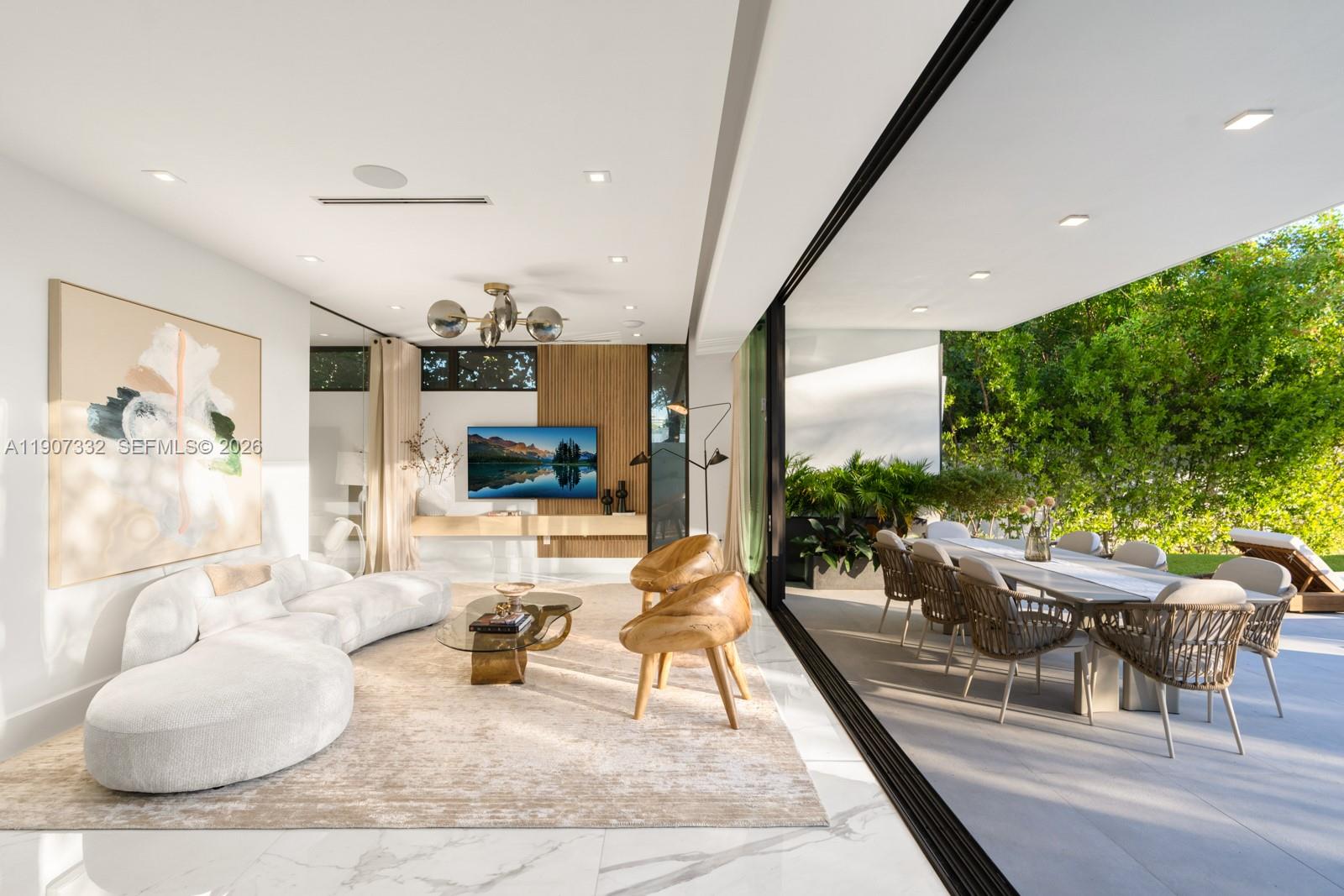 7845 Atlantic Way, Miami Beach FL 33141