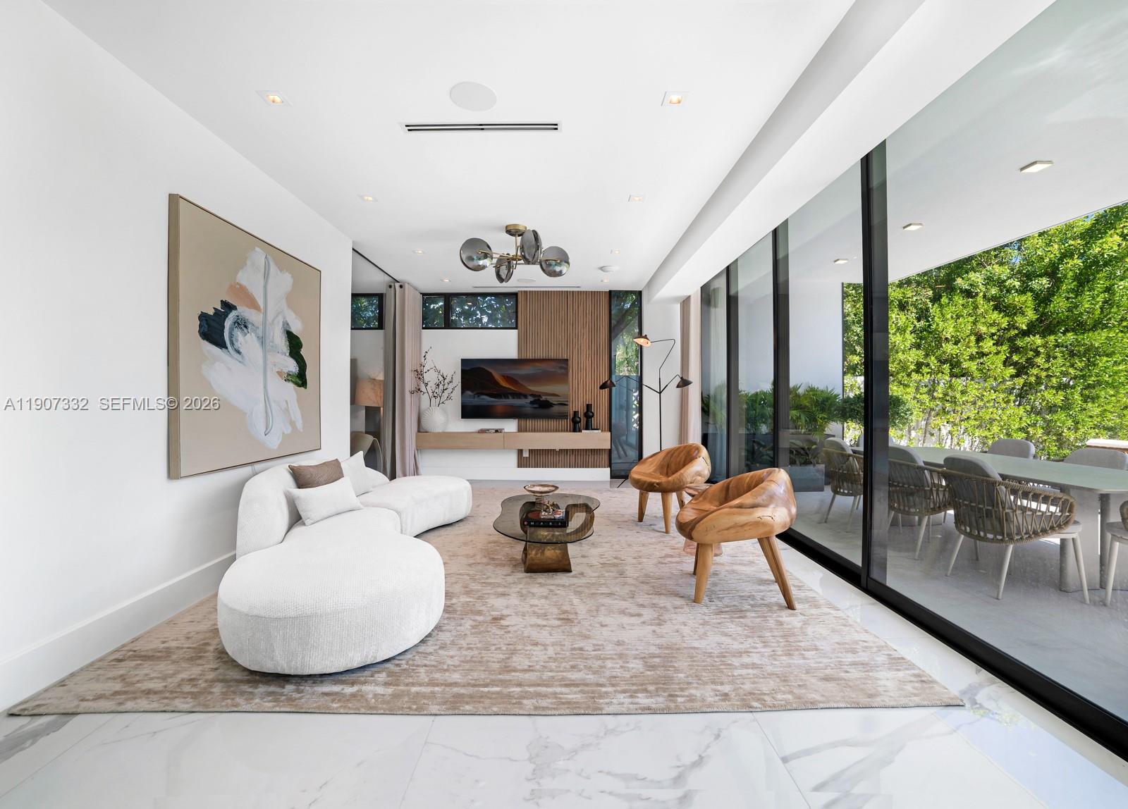 7845 Atlantic Way, Miami Beach FL 33141