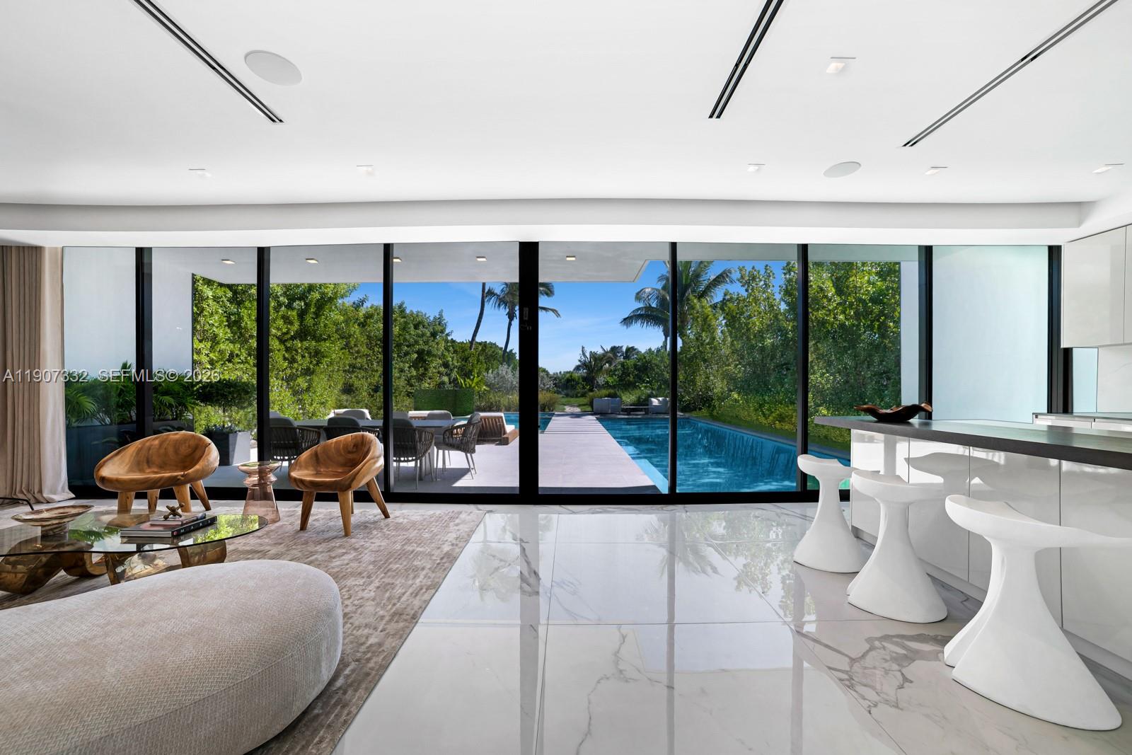 7845 Atlantic Way, Miami Beach FL 33141