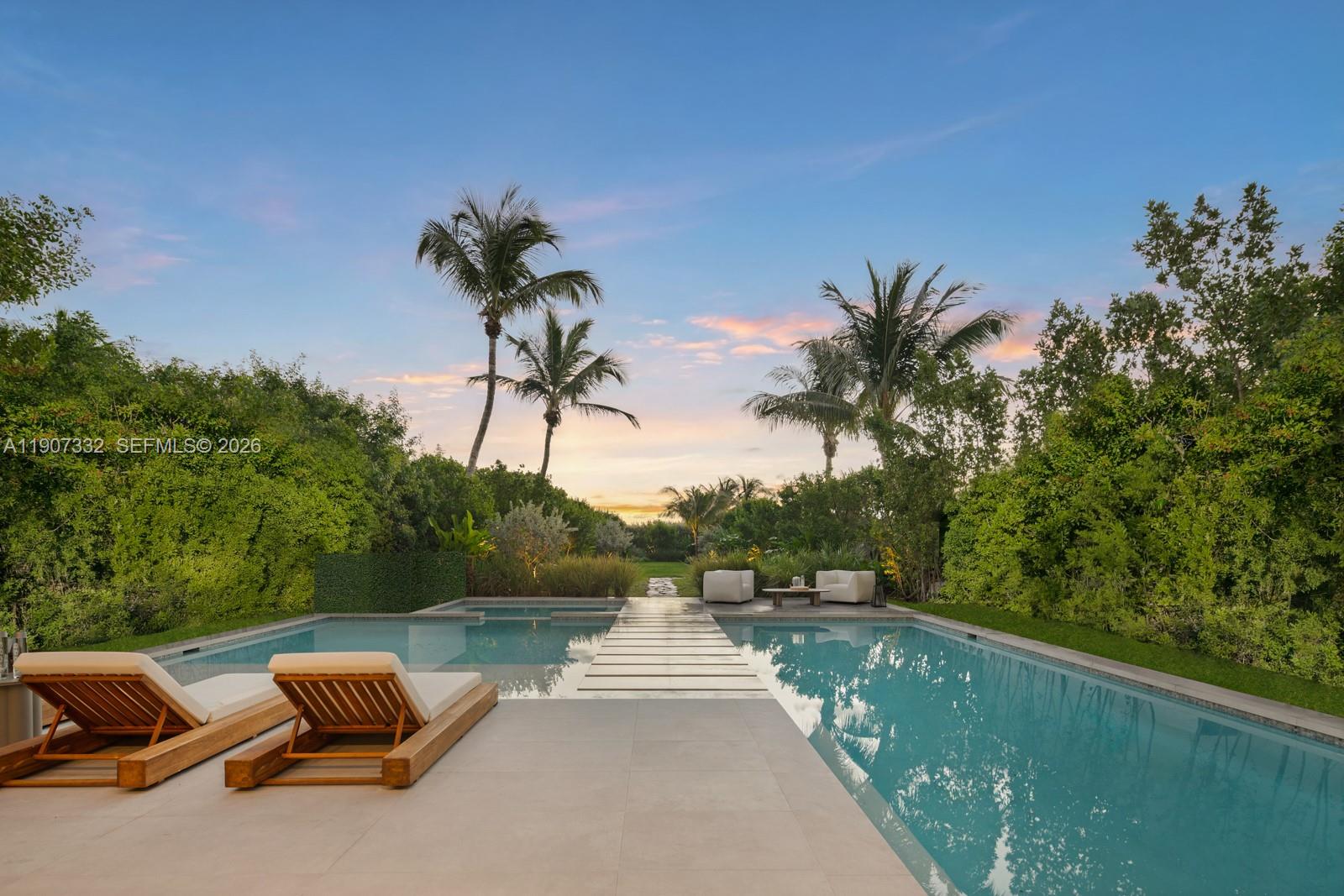 7845 Atlantic Way, Miami Beach FL 33141