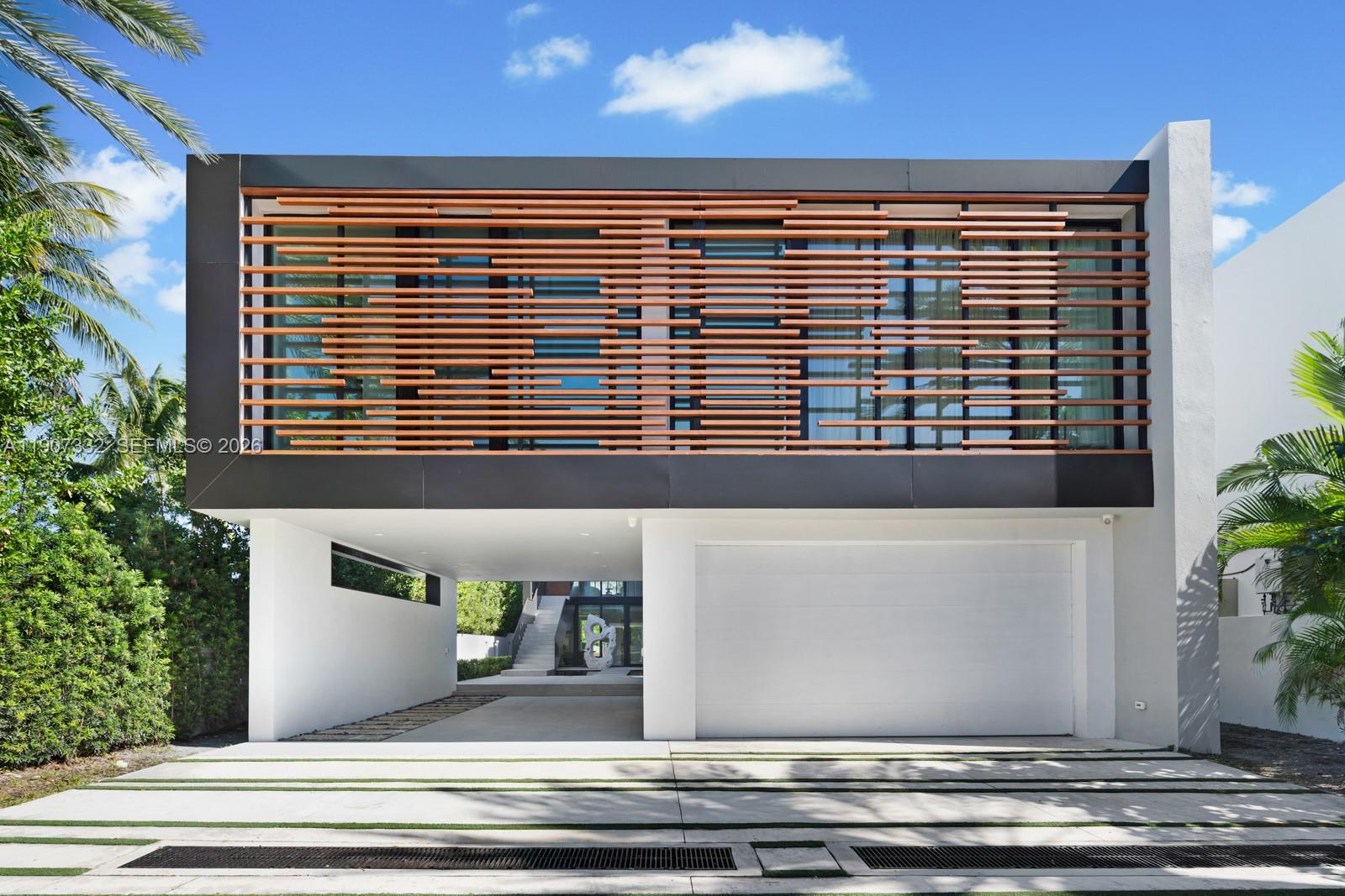 7845 Atlantic Way, Miami Beach FL 33141