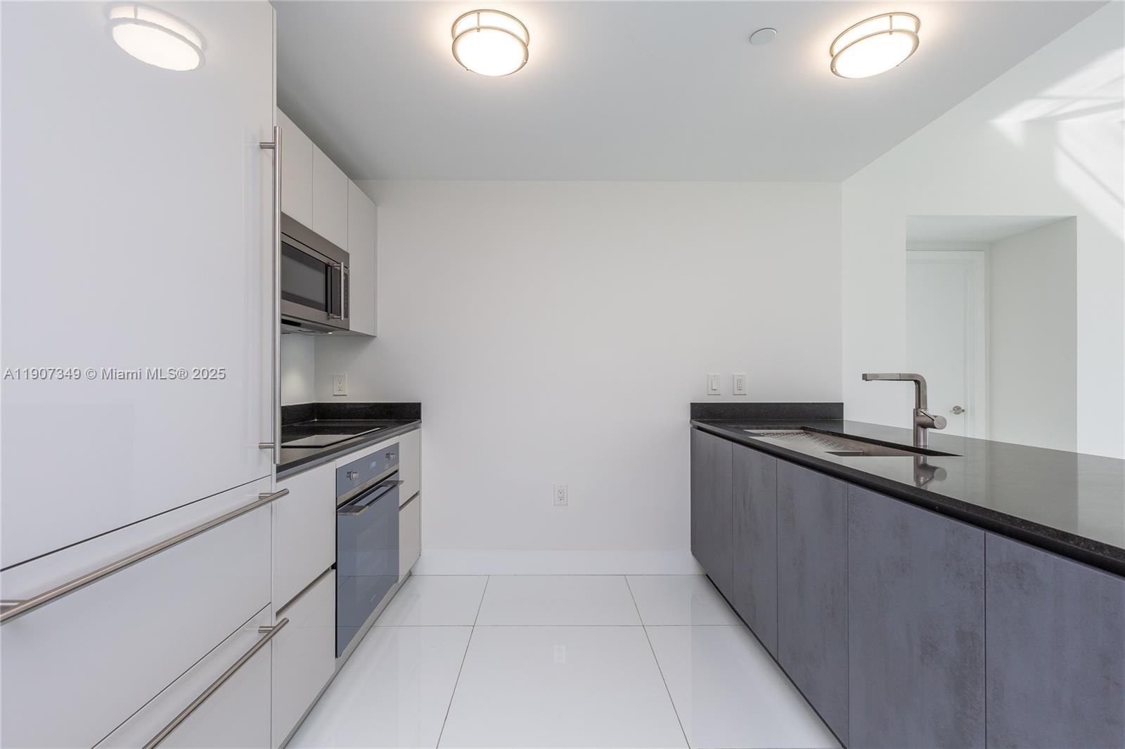 1010 Brickell Ave #3302, Miami FL 33131