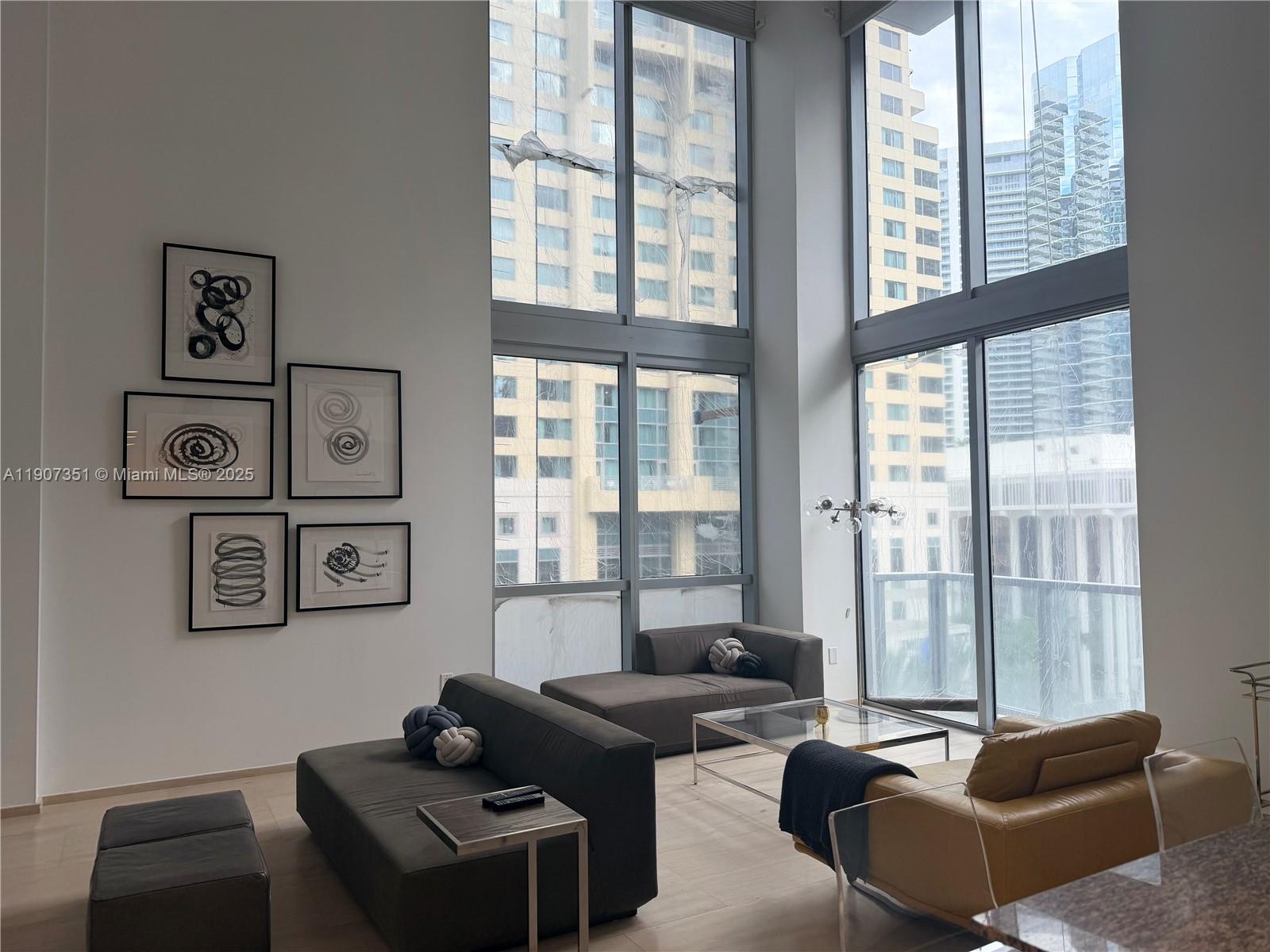 1060 Brickell Ave #613, Miami FL 33131