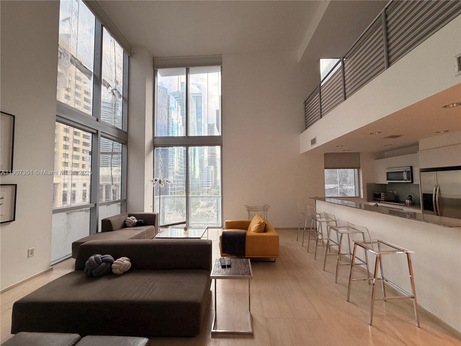 1060 Brickell Ave #613, Miami FL 33131