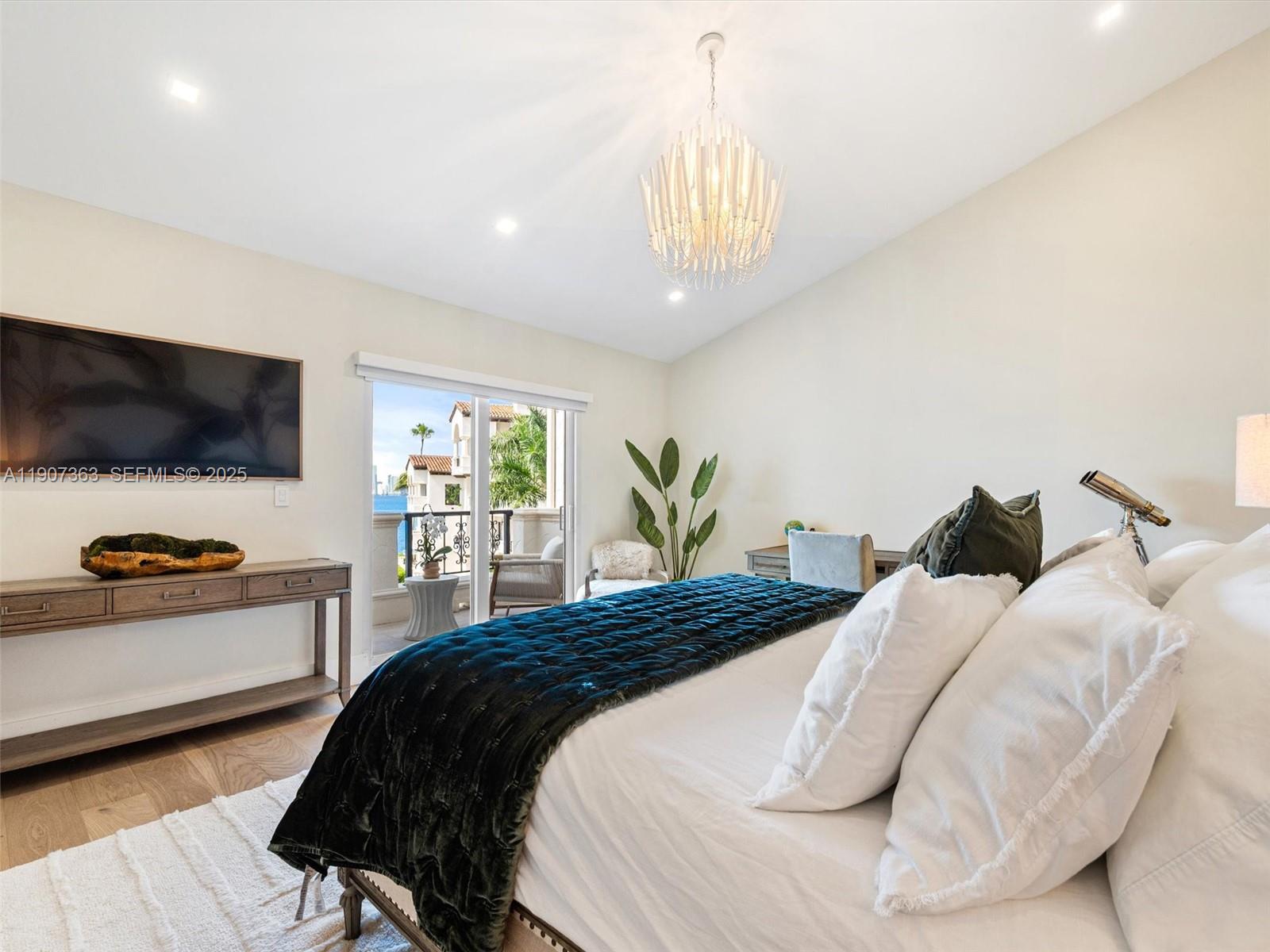 2236 Fisher Island Dr #3306, Miami Beach FL 33109