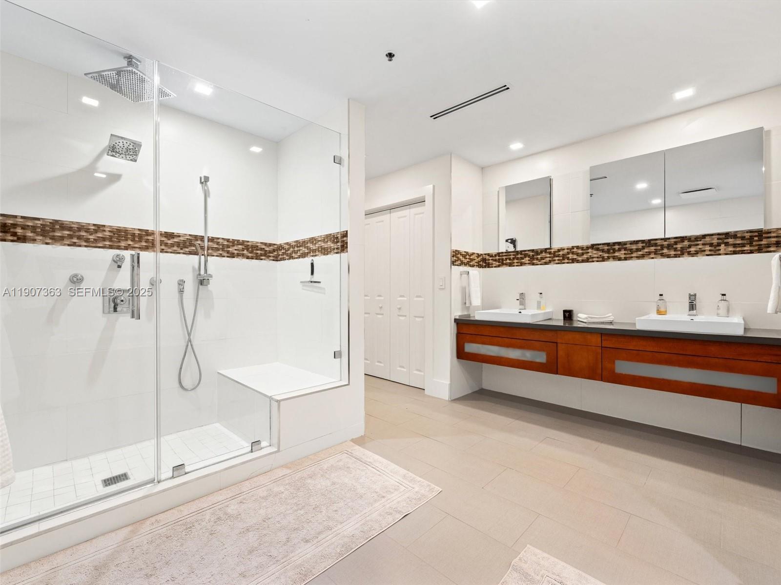 2236 Fisher Island Dr #3306, Miami Beach FL 33109