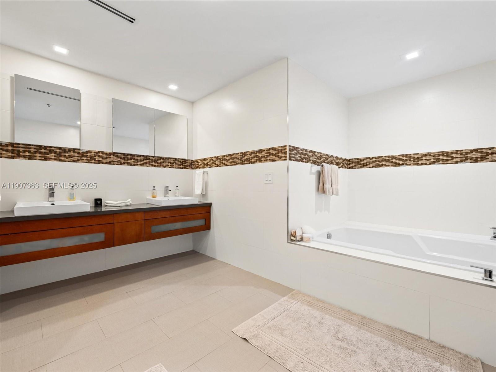 2236 Fisher Island Dr #3306, Miami Beach FL 33109