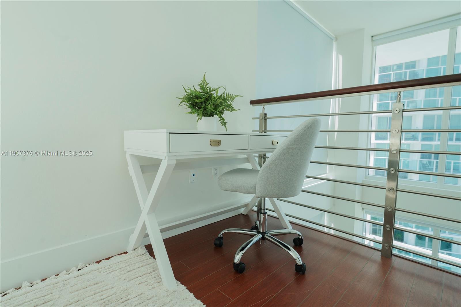 41 SE 5th St #1217, Miami FL 33131