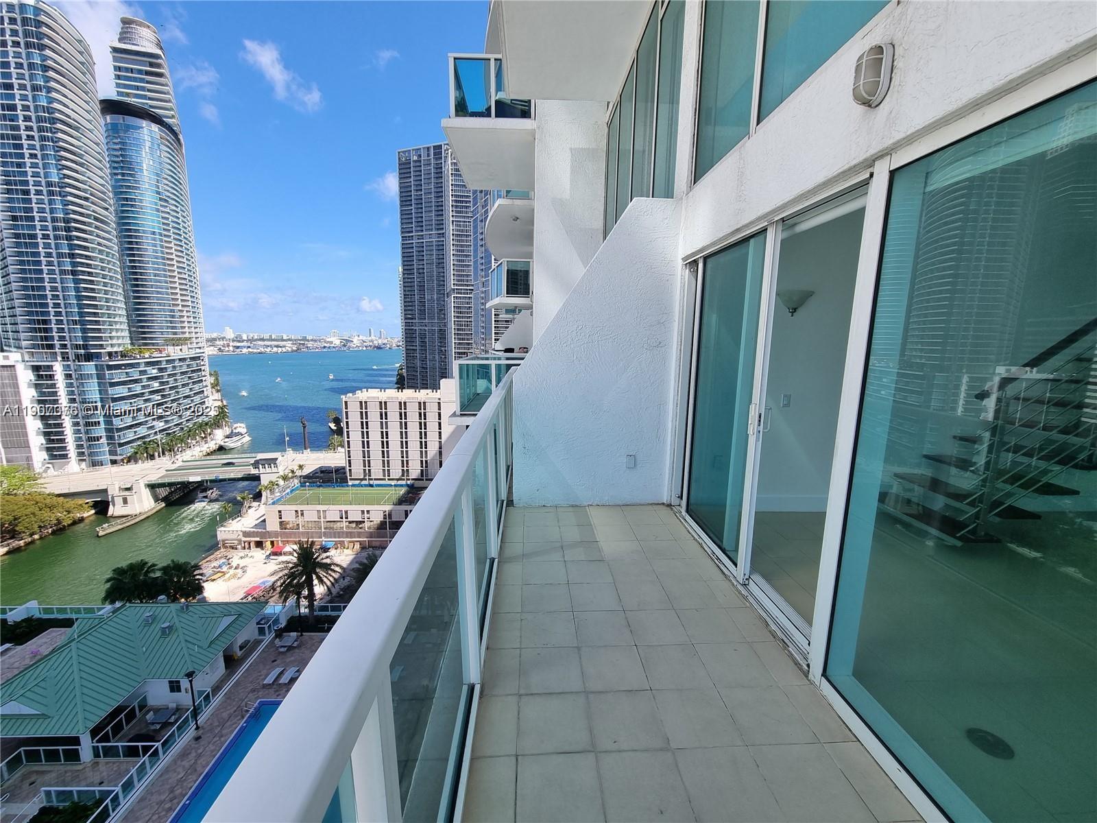 41 SE 5th St #1217, Miami FL 33131