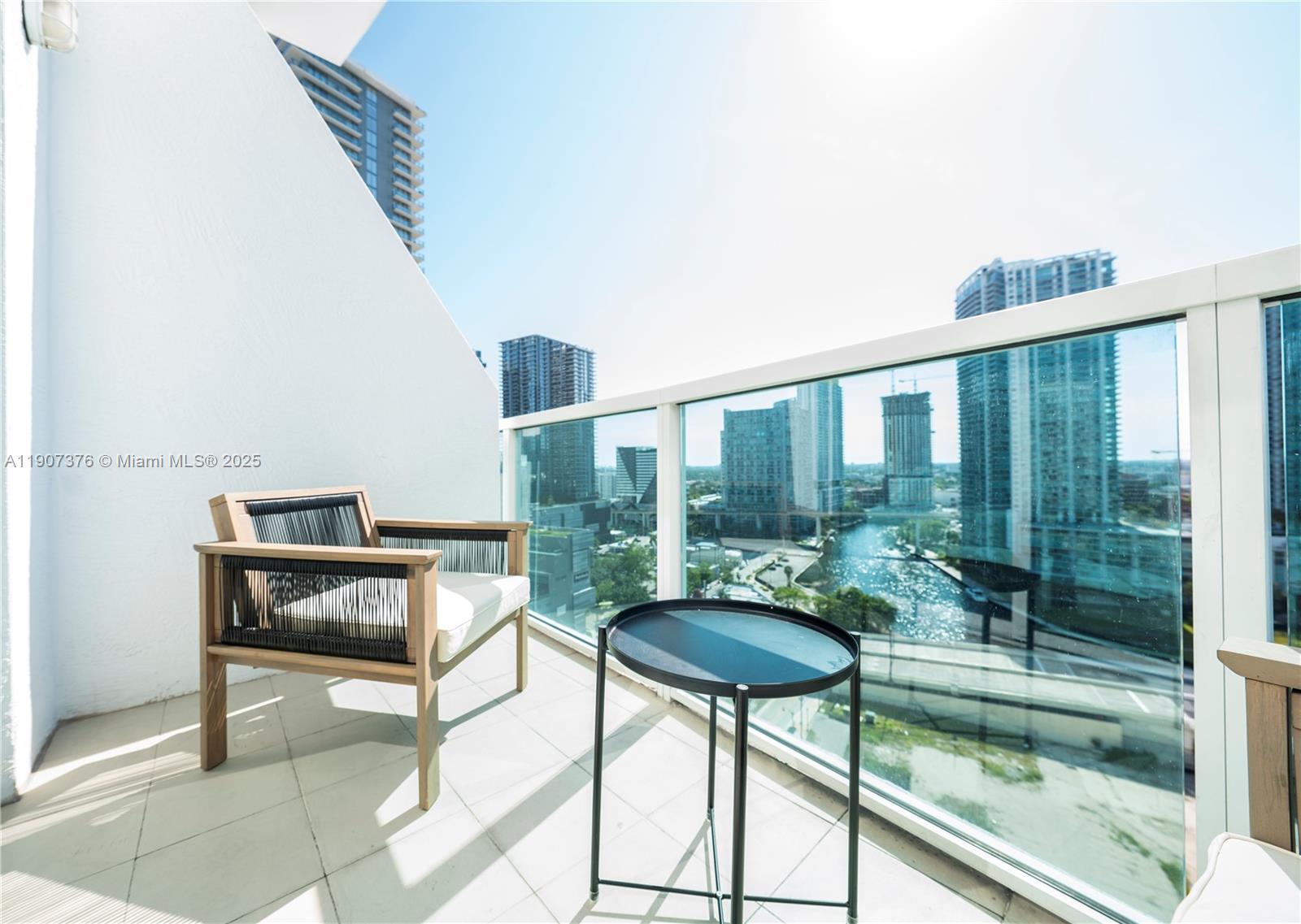 41 SE 5th St #1217, Miami FL 33131