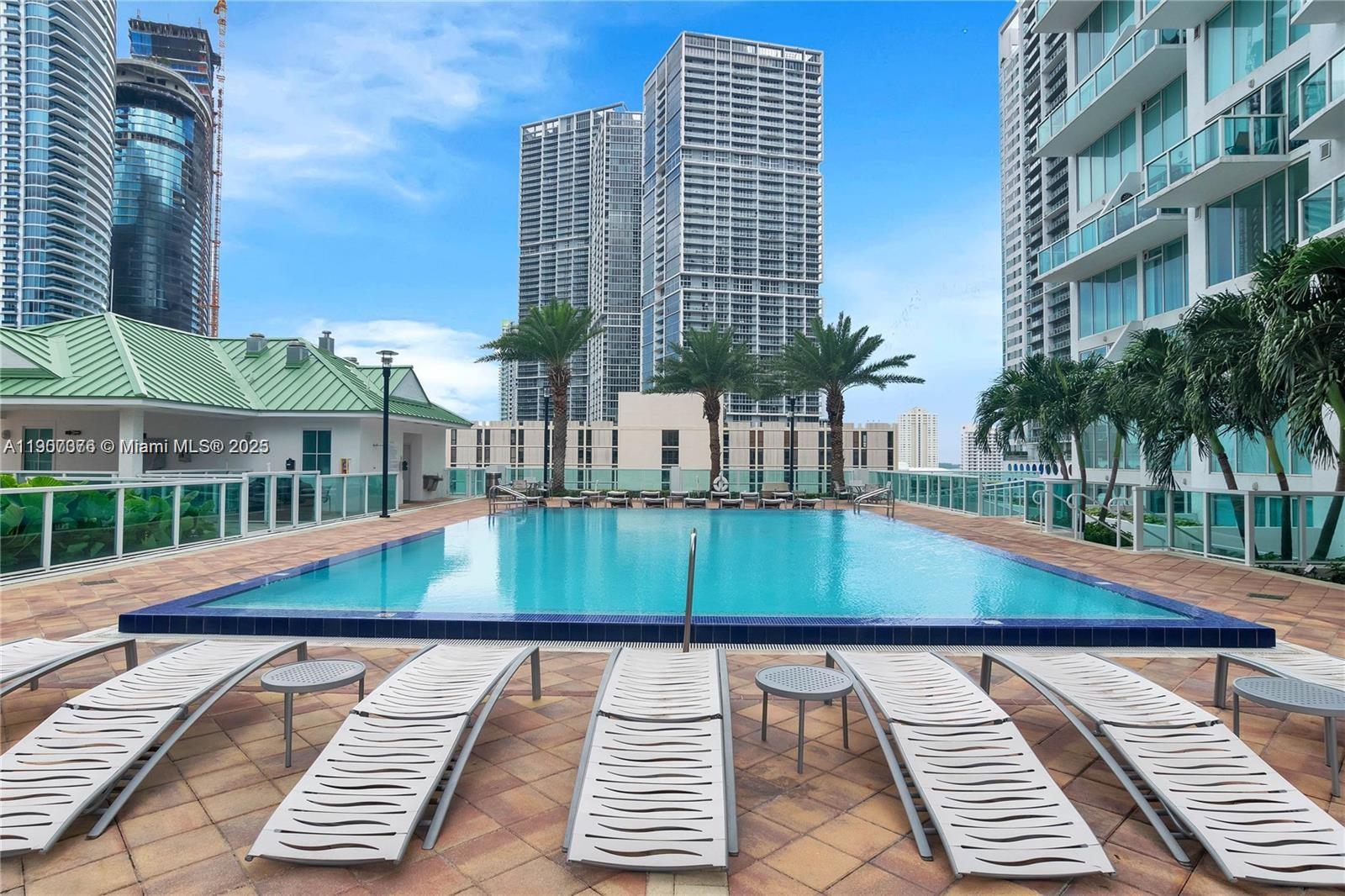 41 SE 5th St #1217, Miami FL 33131