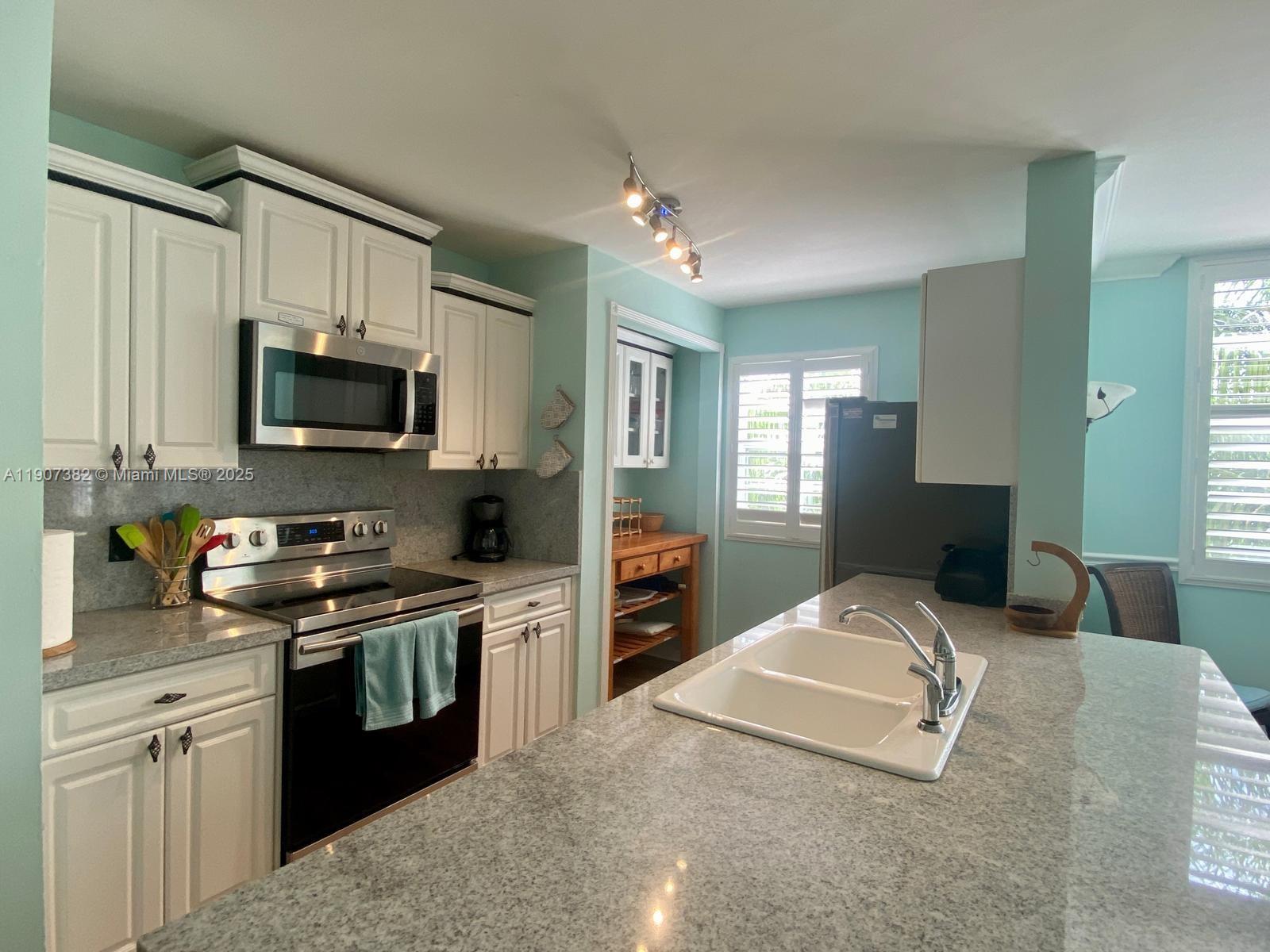 19655 E Country Club Dr #6401, Aventura FL 33180