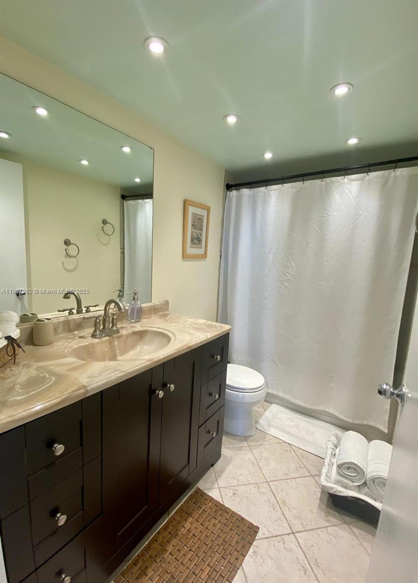 19655 E Country Club Dr #6401, Aventura FL 33180