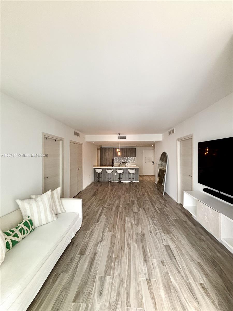 801 S Miami Ave #4310, Miami FL 33130