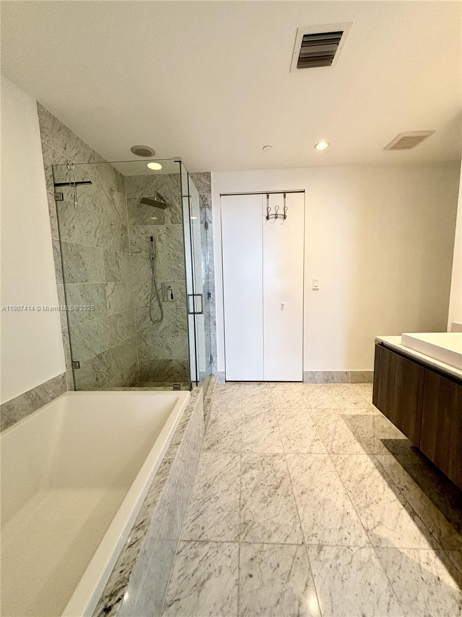 801 S Miami Ave #4310, Miami FL 33130