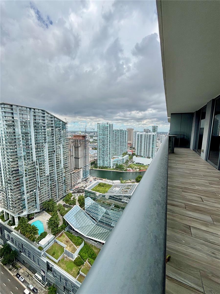 801 S Miami Ave #4310, Miami FL 33130