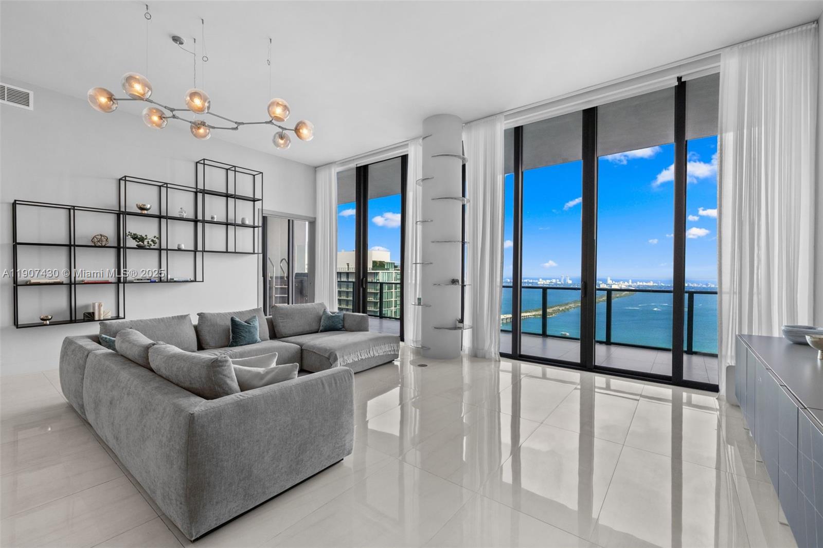 480 NE 31st St #PH5002, Miami FL 33137