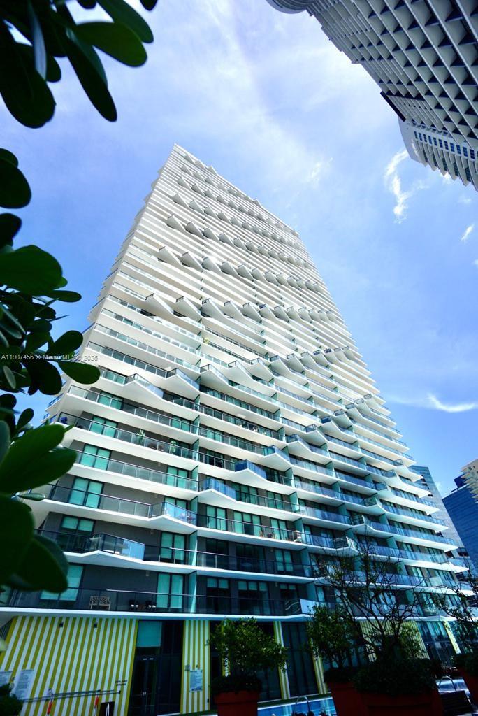 1300 S Miami Ave #2005, Miami FL 33130