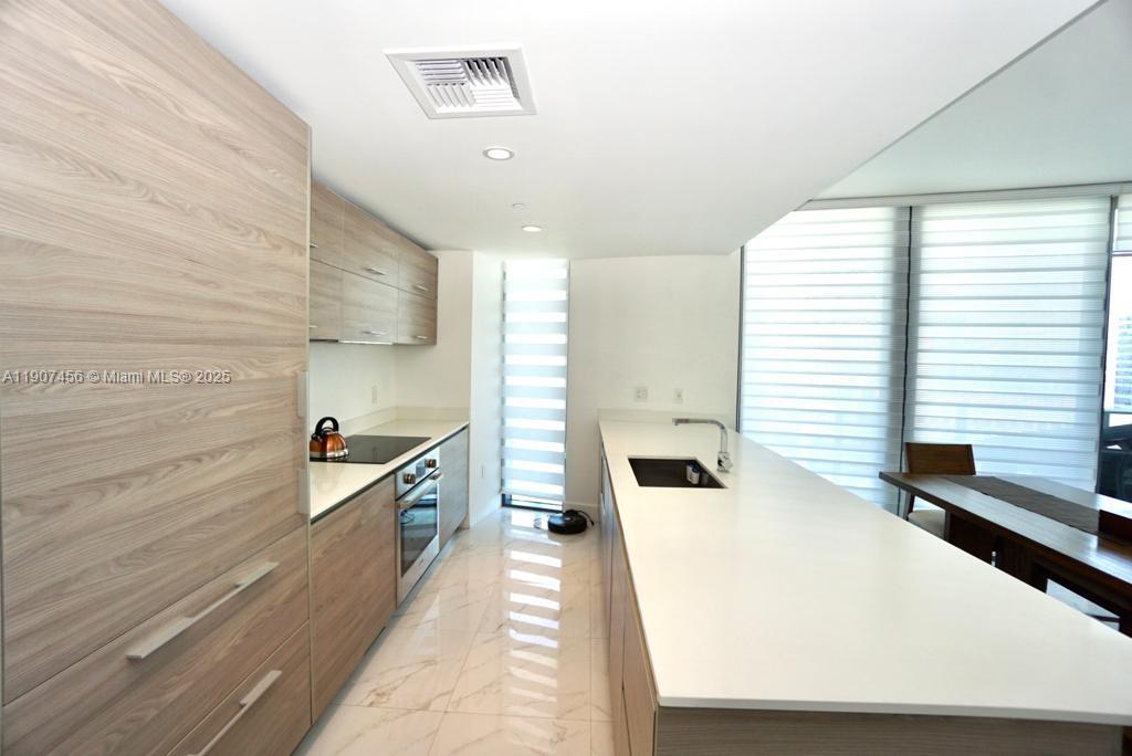 1300 S Miami Ave #2005, Miami FL 33130